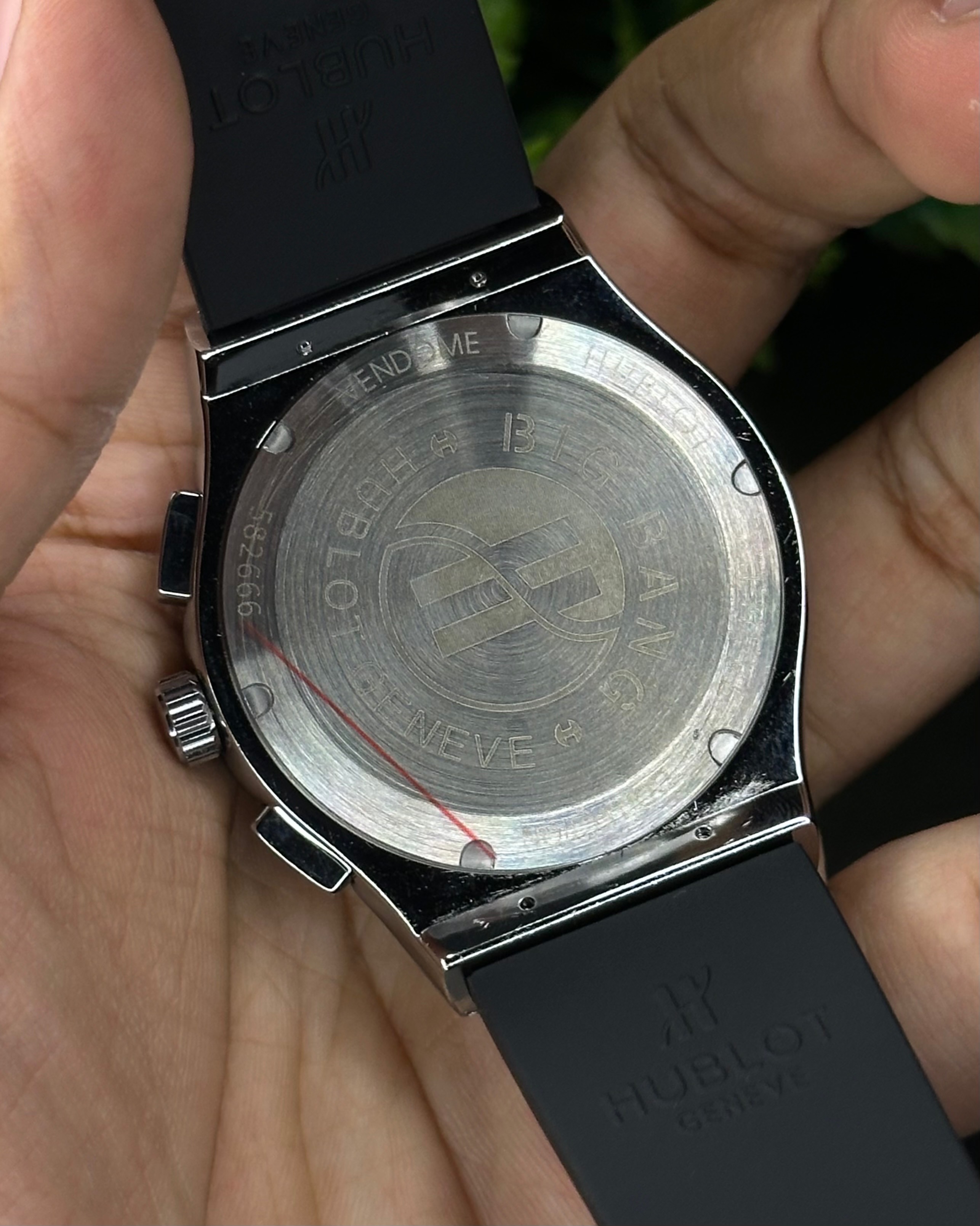 HUBLOT CLASSIC FUSION CHRONOGRAPH SILVER CASE BLACK BELT (AA)_img_5