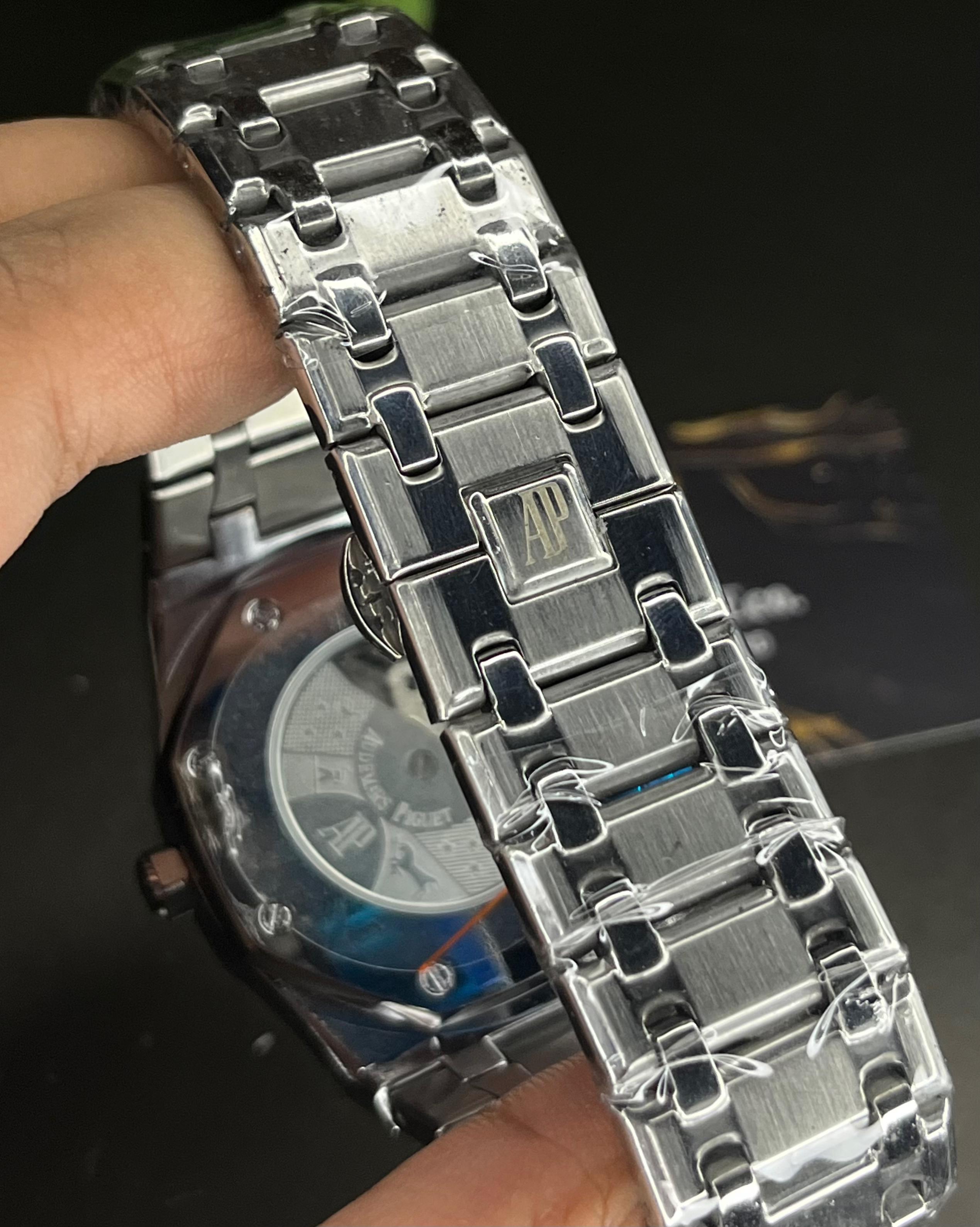 AP AUTO SKELETON BLACK DIAL (AA)_img_5