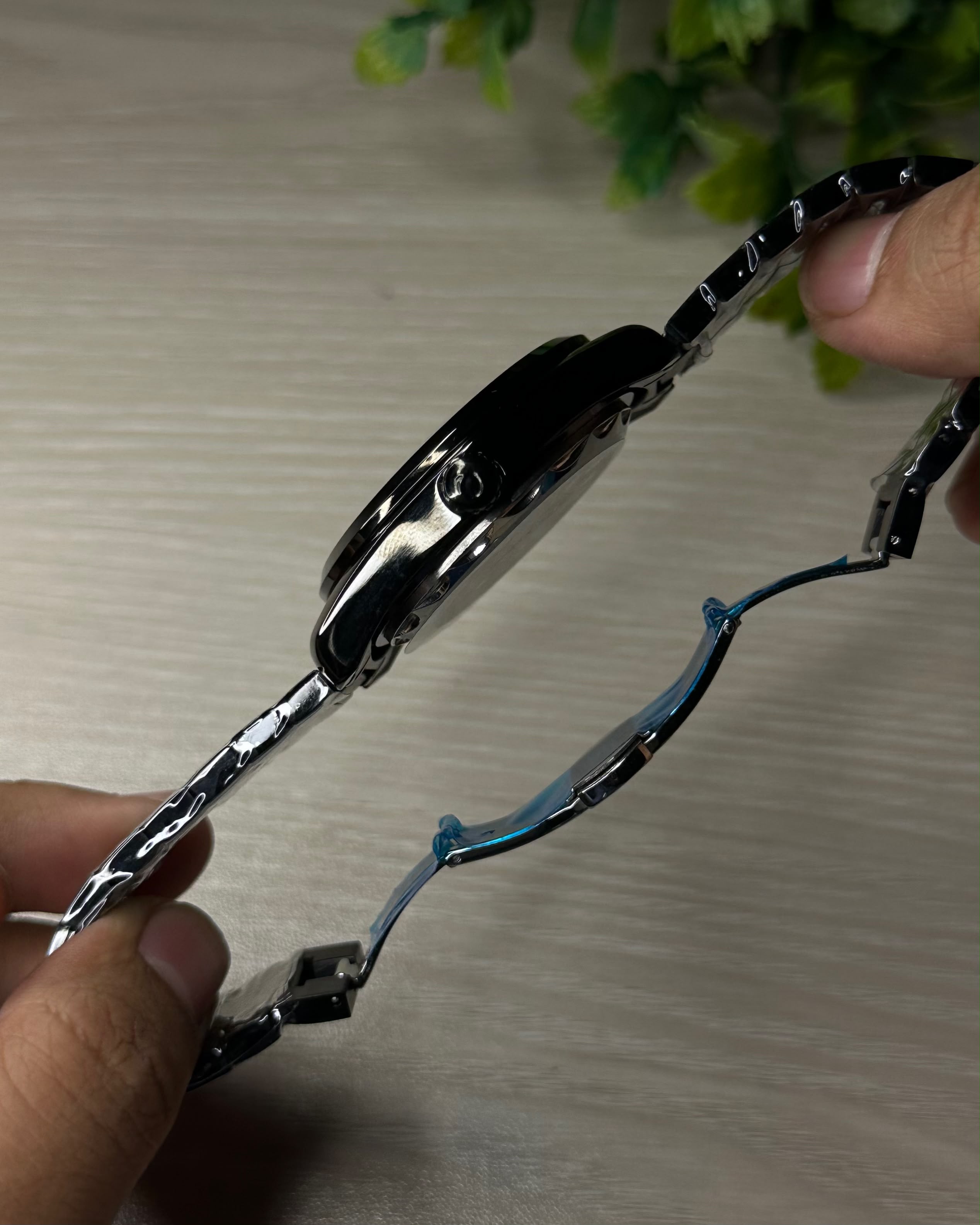 OMEGA AQUA TERRA SHADES TIFFANY BLACK CHAIN QUARTZ MOVEMENT_img_6