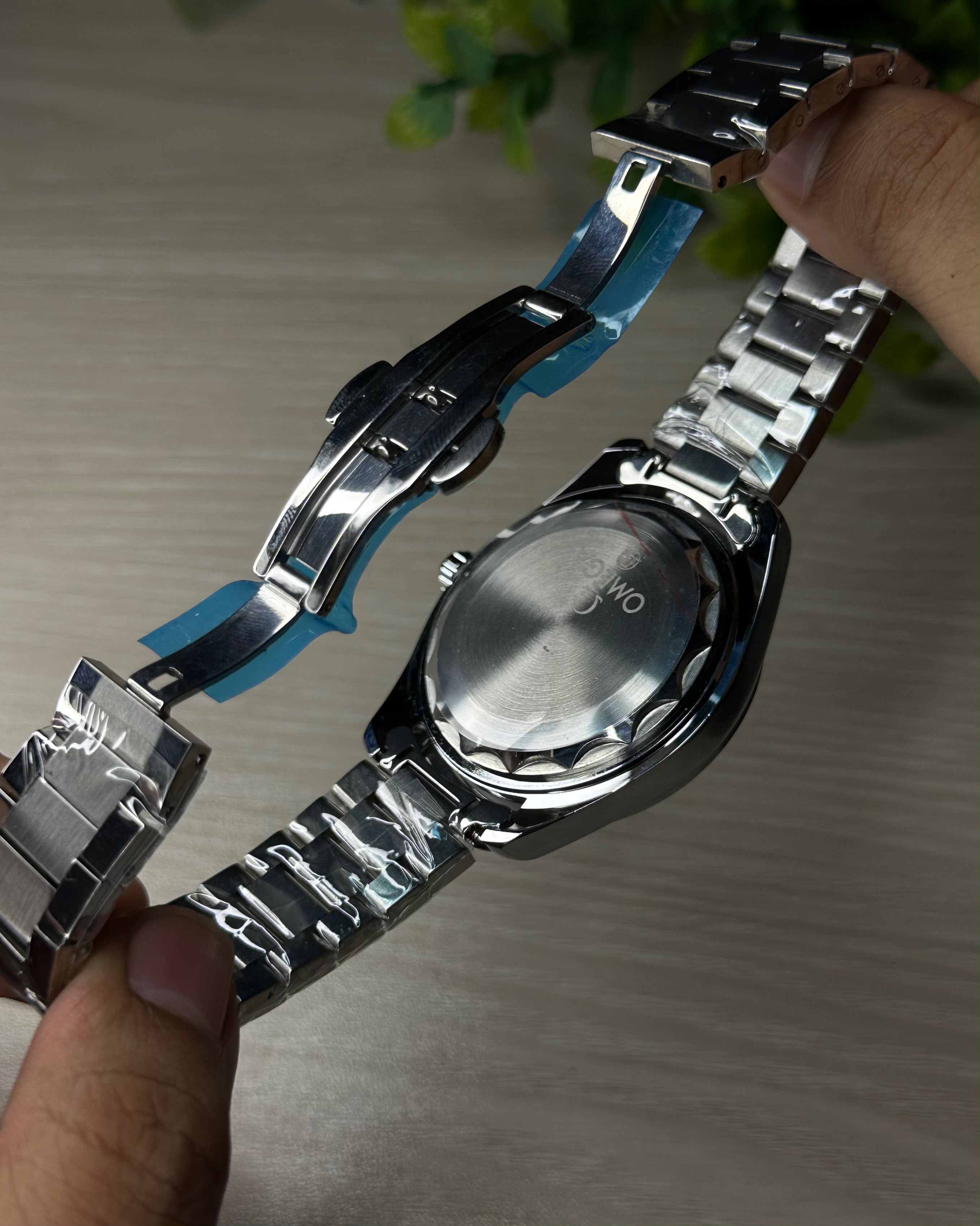 OMEGA AQUA TERRA SHADES TIFFANY QUARTZ MOVEMENT_img_5