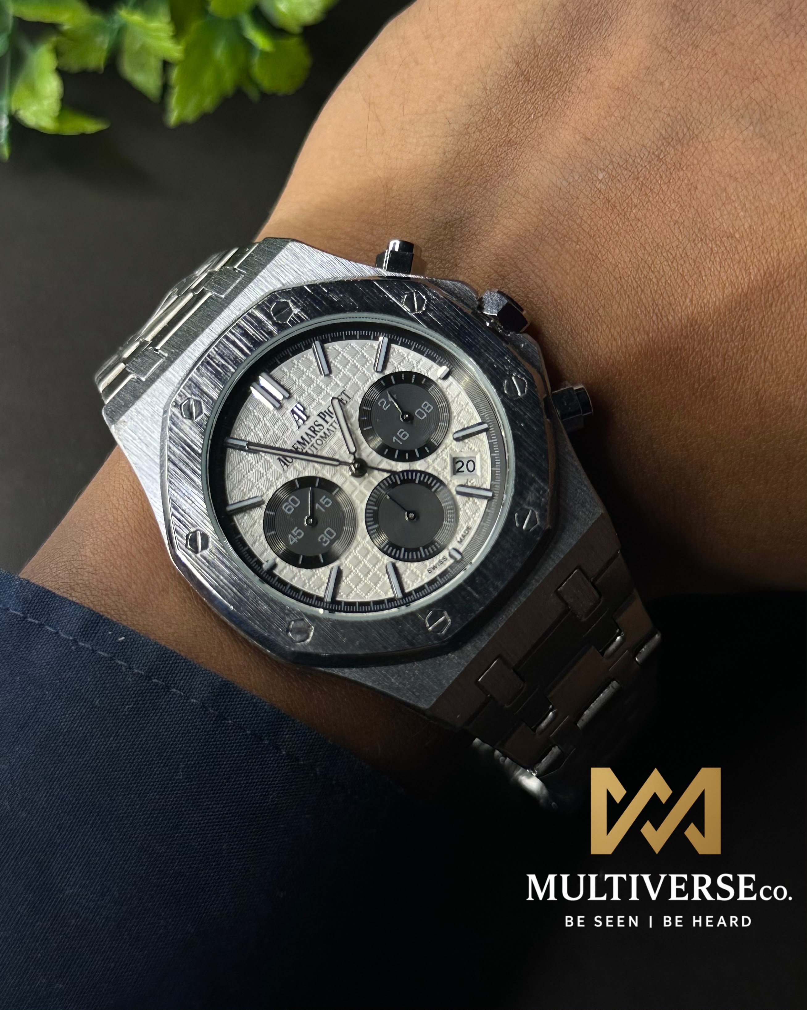 AP ROYAL OAK CHRONO SILVER TONE PANDA DIAL WATCH_img_4