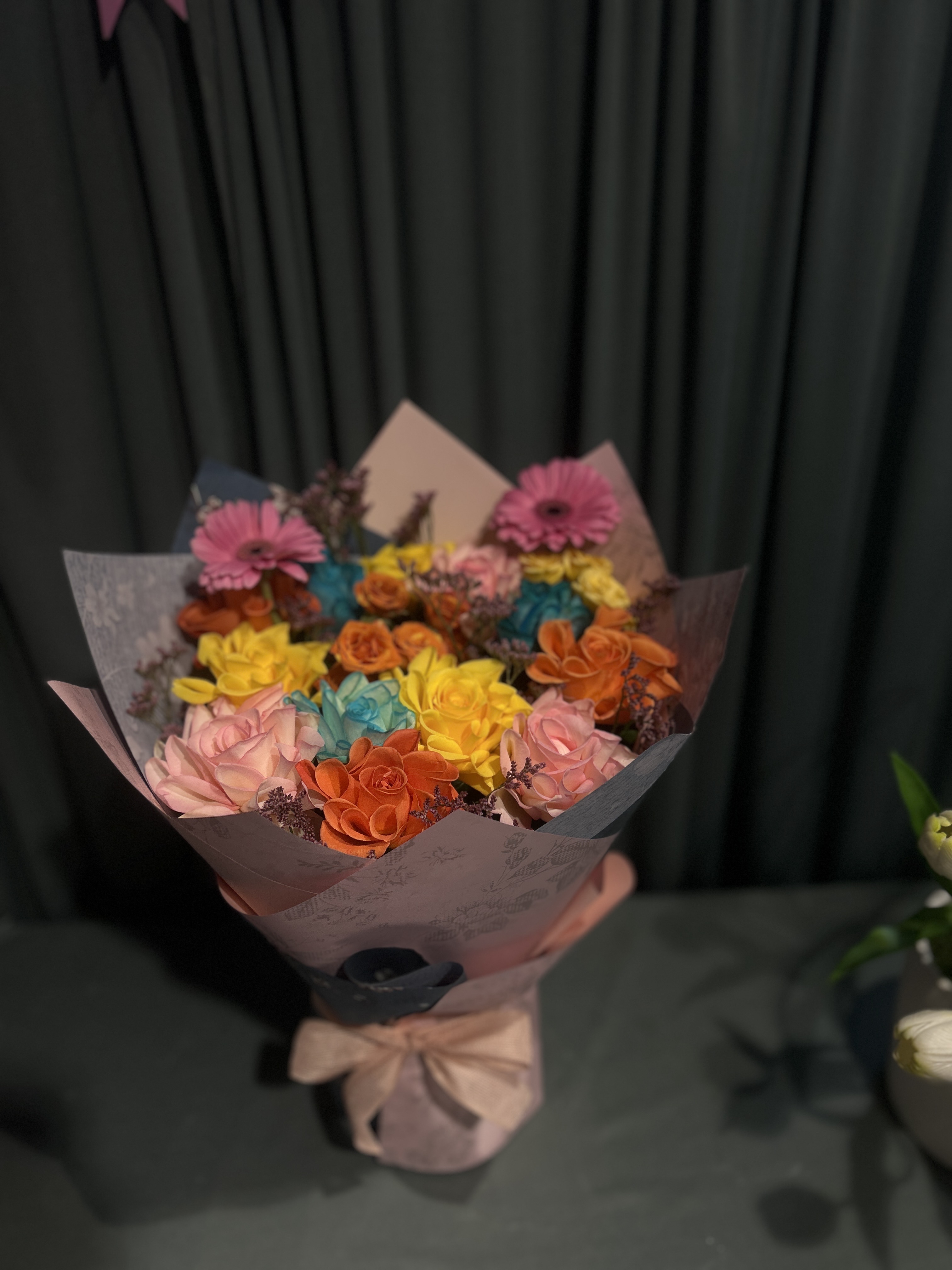Mixed flowers stunning bouquet_img_1