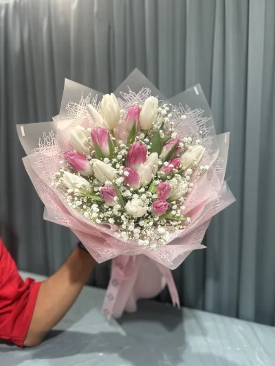 Tulip flowers hand  bouquet_img_1