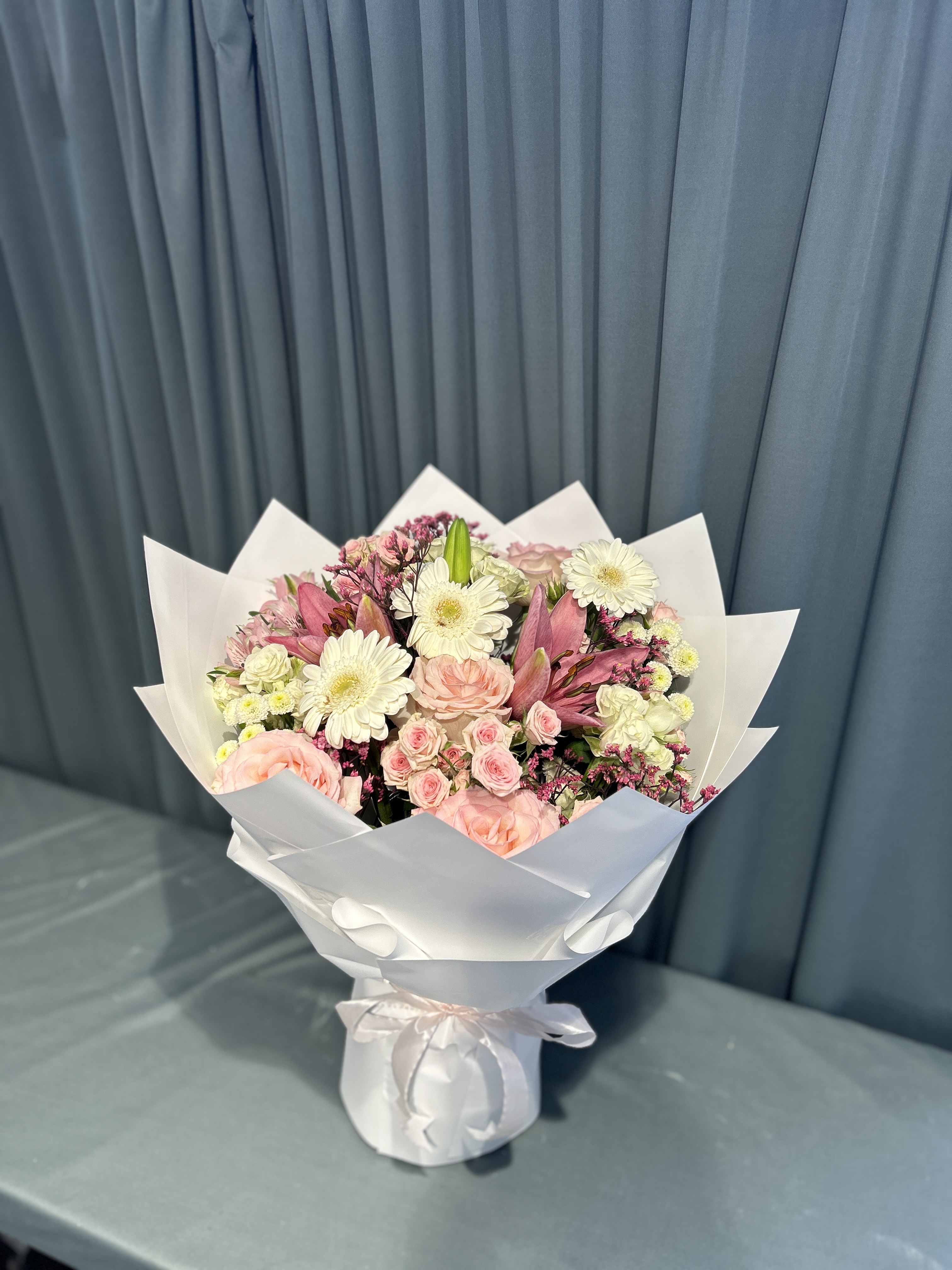 White and white pink mix stunning bouquet