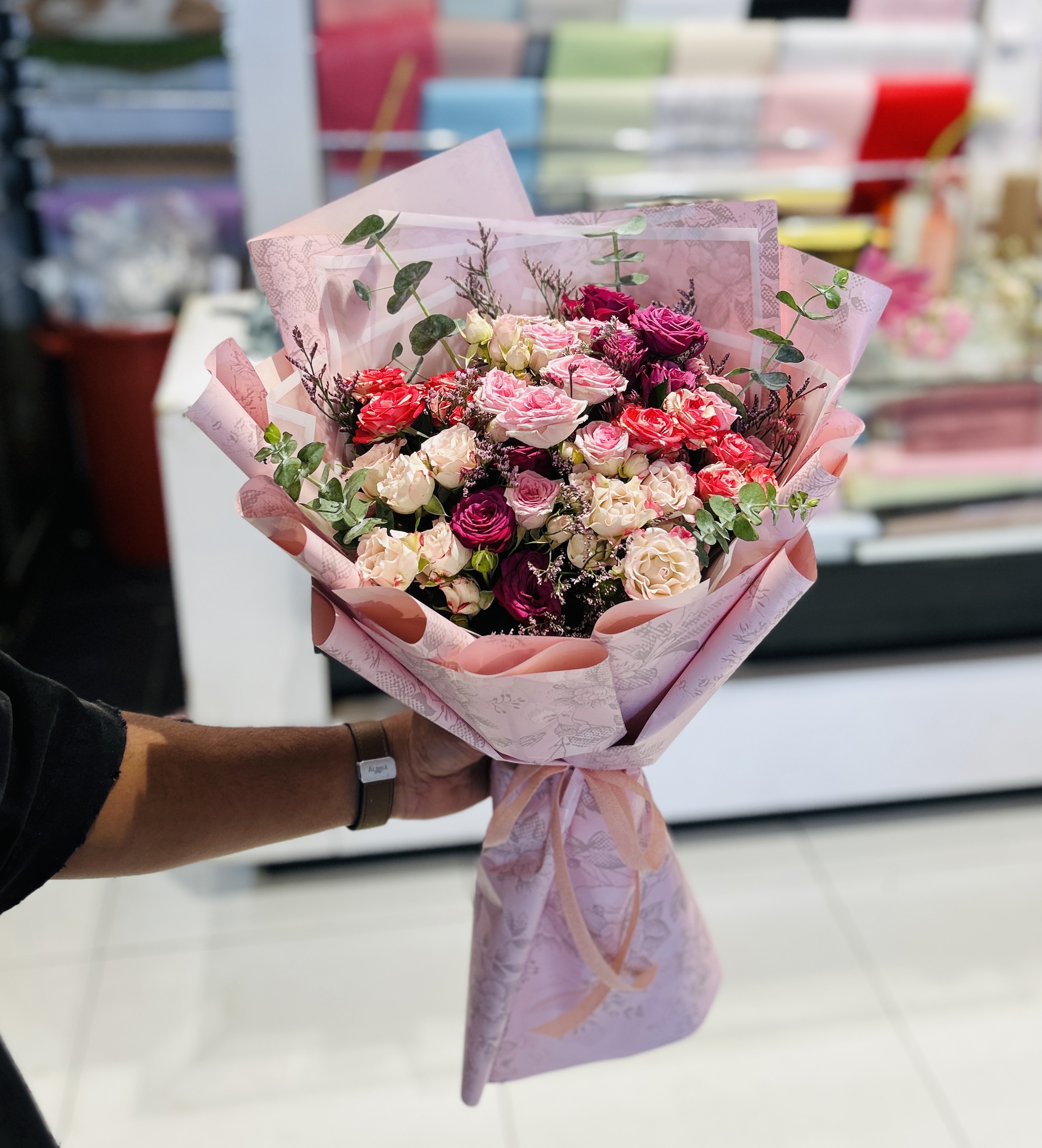 Pink mix spray rose hand bouquet
