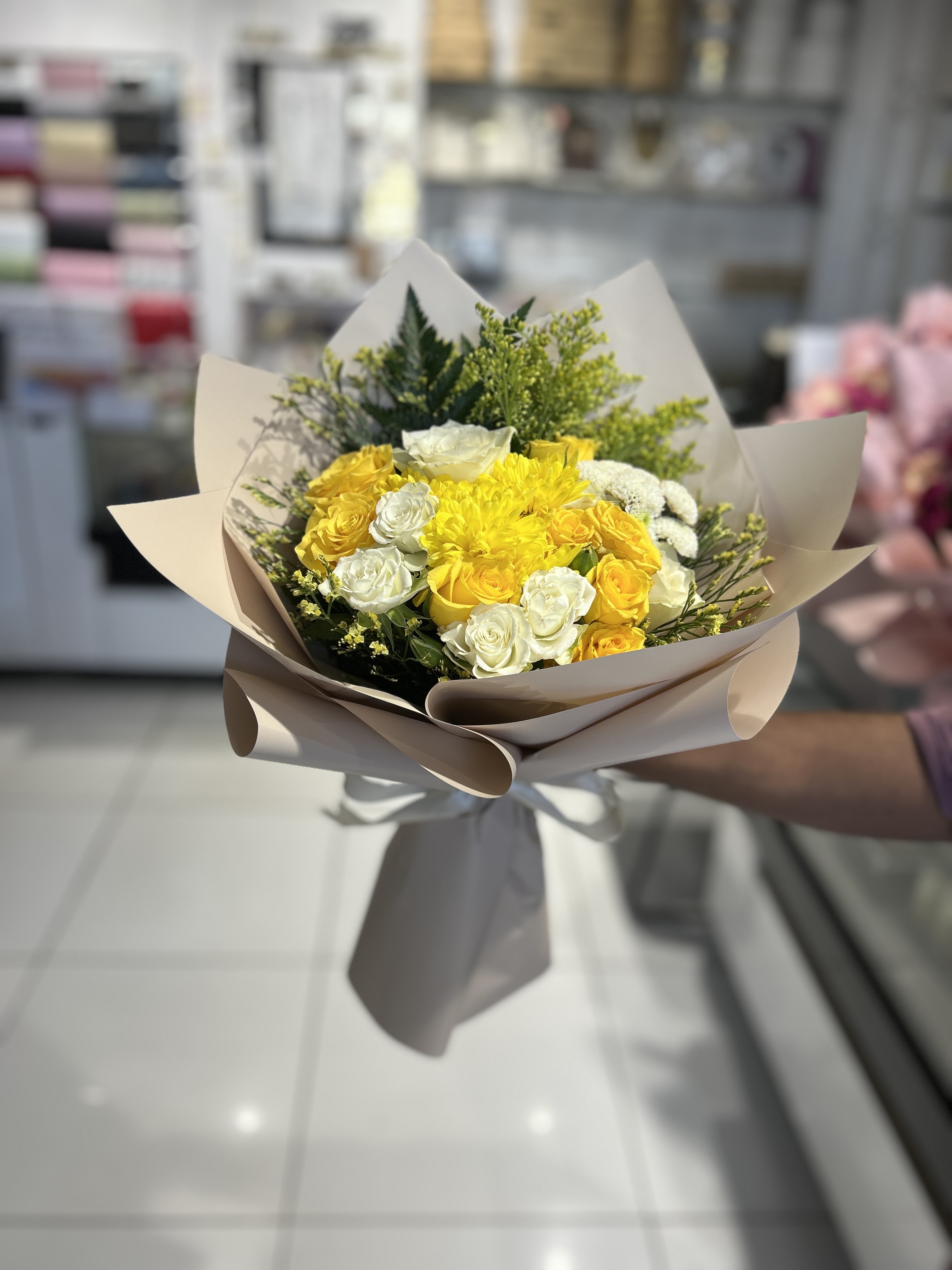 Yellow and white hand bouquet