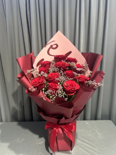 red roses stunning bouquet_img_0