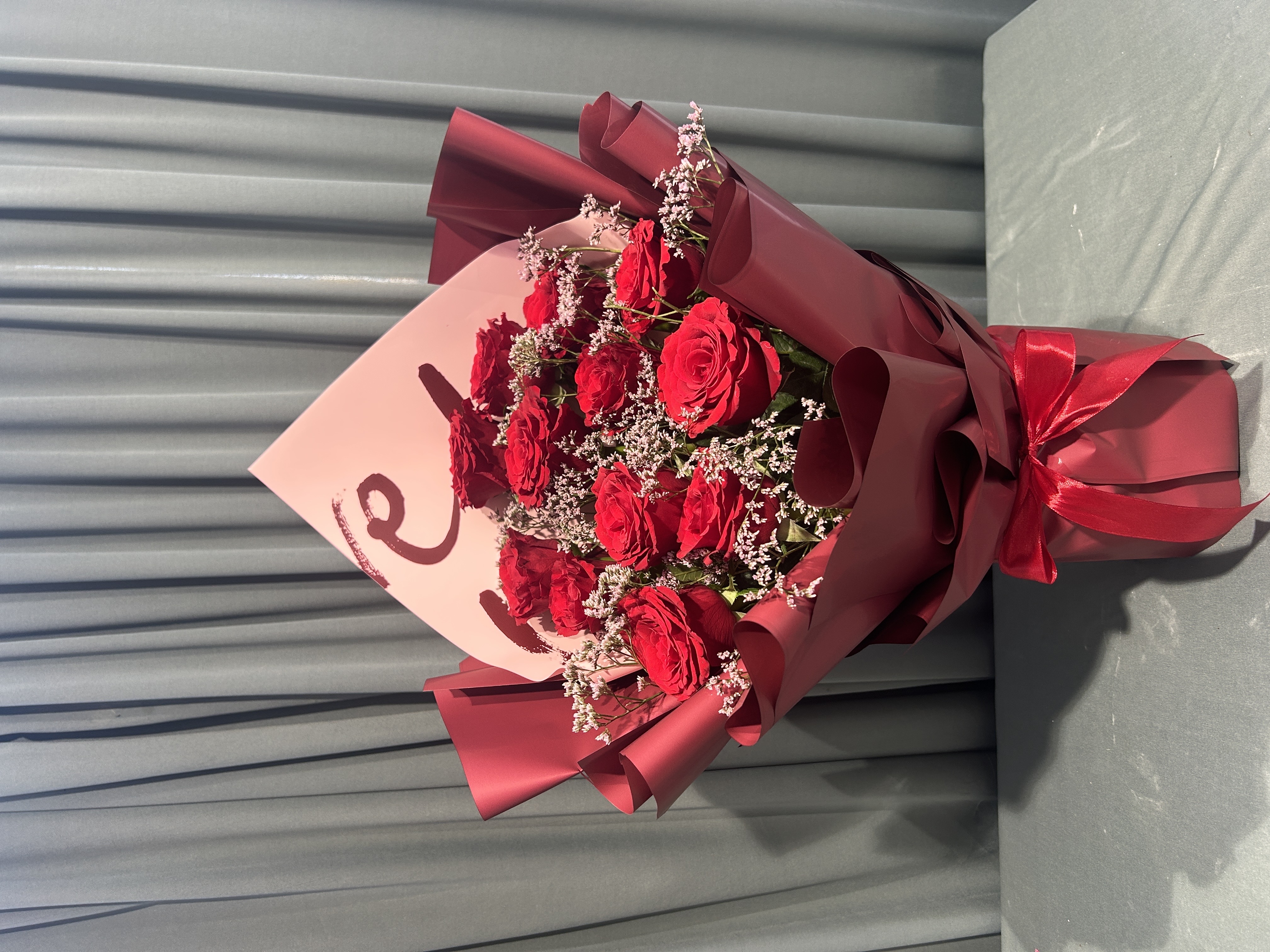 red roses stunning bouquet