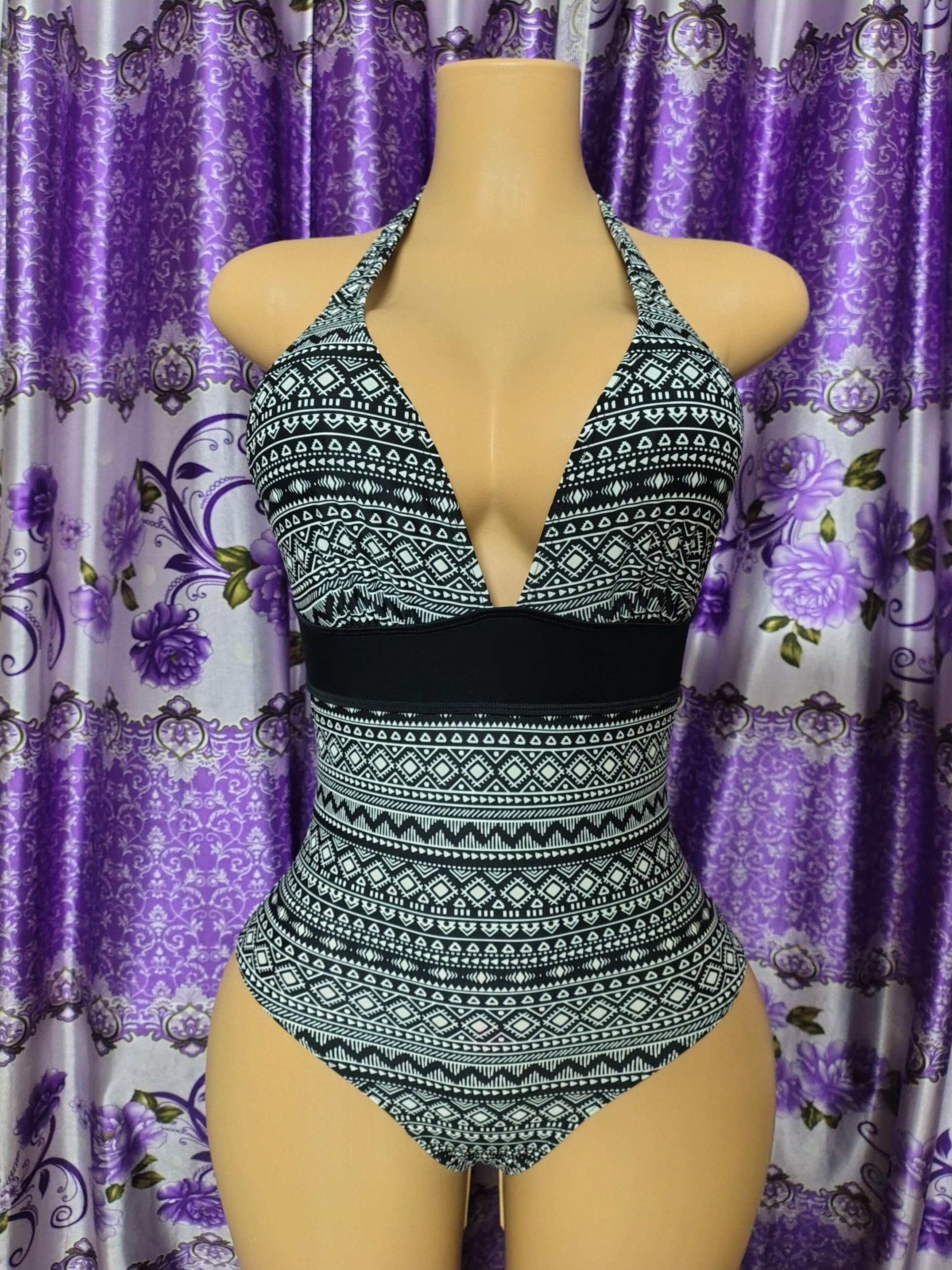 Women’s One Piece Swimsuit Deep V Halter Monokini Tummy Control Swimwear._img_2