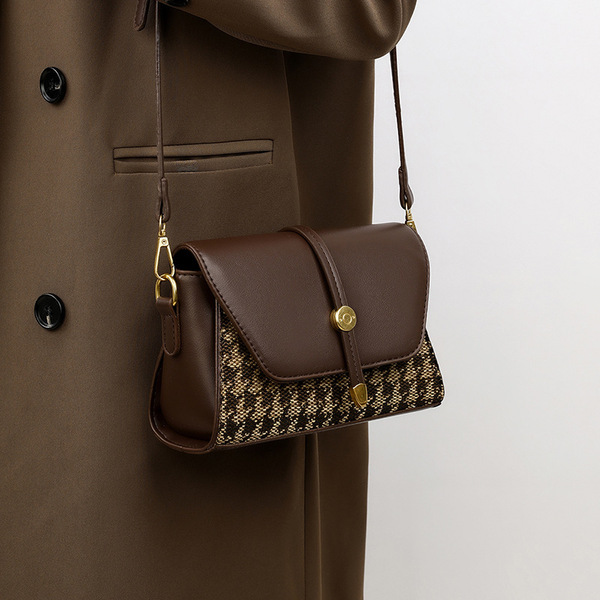Vintage Brown Houndstooth Crossbody Bag for Women._img_5