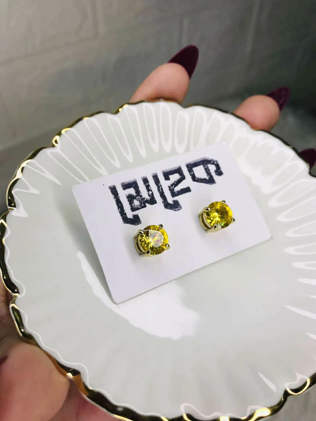 Magnetic Earrings - Image 4