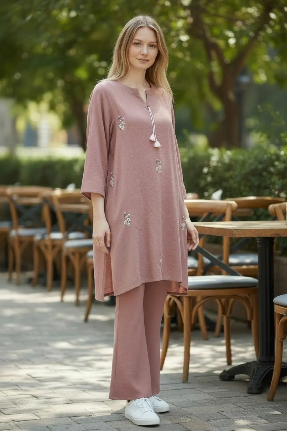 Elegant Handwork Women’s Two pcs
