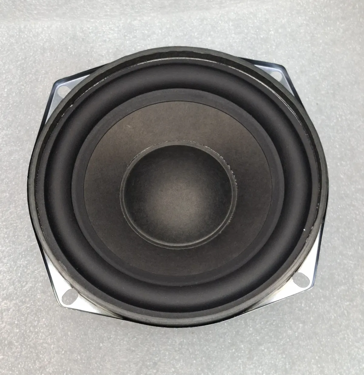 5.25 inch 4ohm 30Watt Subwoofer Speaker
