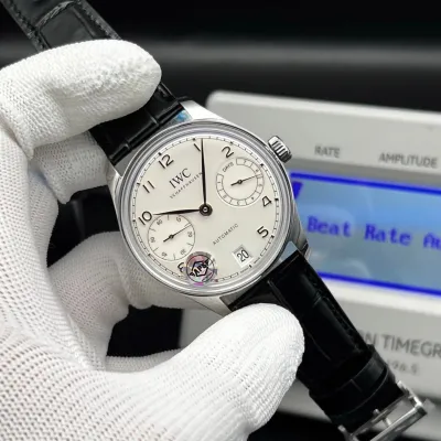 IWC Portuguese 7-Day Automatic Steel 42.3mm Ref. IW500705 – Luxury Stainless Steel Timepiece Showcasing A Classic Silver Dial, Premium Black Leather Strap, And A Perfectly Balanced 42.3mm Case. Renowned For Its 7-Day Automatic Power Reserve. Swiss 1:1 Grade Quality. (Pre-Order)_img_4