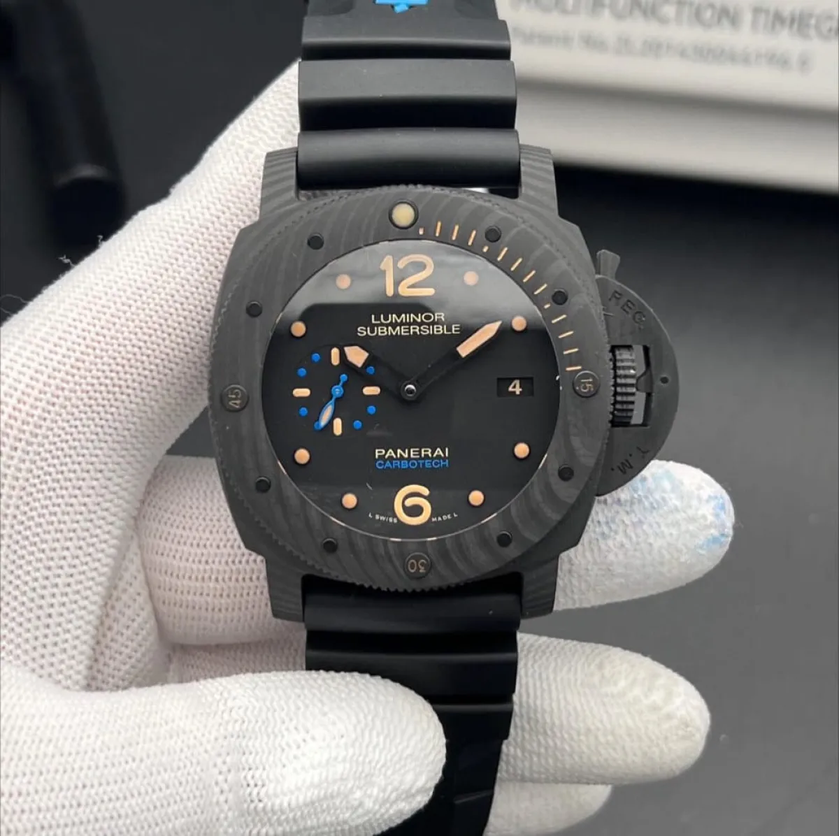 Panerai PAM00616 Carbotech — 47mm lightweight Carbotech case, black rubber strap, and Swiss 1:1 Grade finishing for a bold luxury diving experience(pre-order)