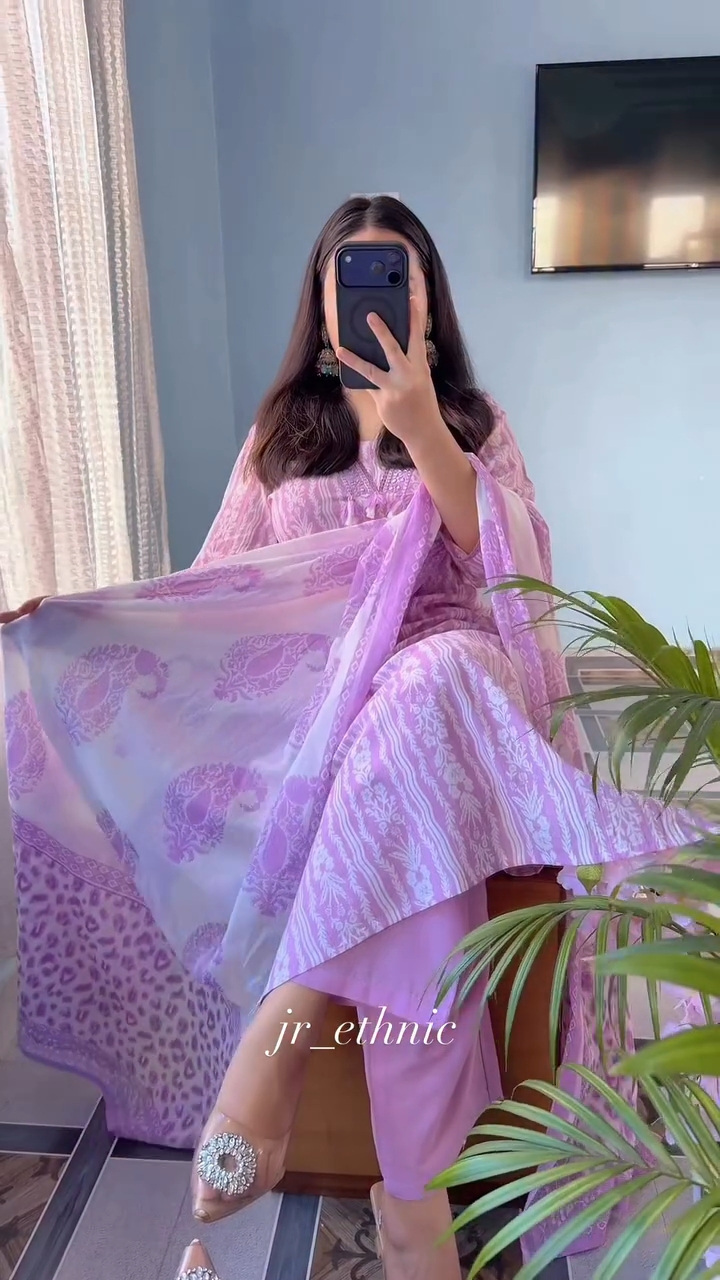 রেডিমেড সুতি থ্রি পিস 🌸 - Image 1