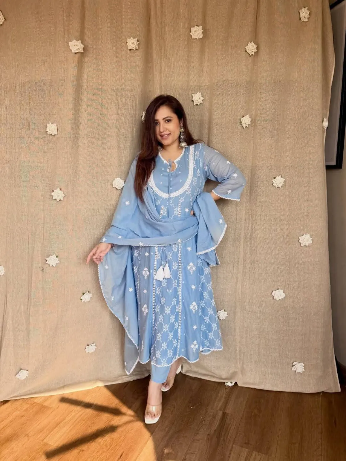 Indain Lucknowi Lace Work Three Piece Set - Image 2