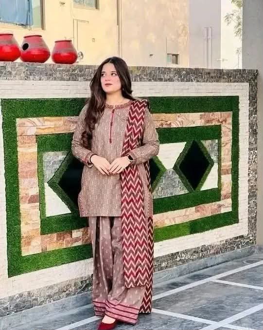 Farshi Three Piece Set - Image 2