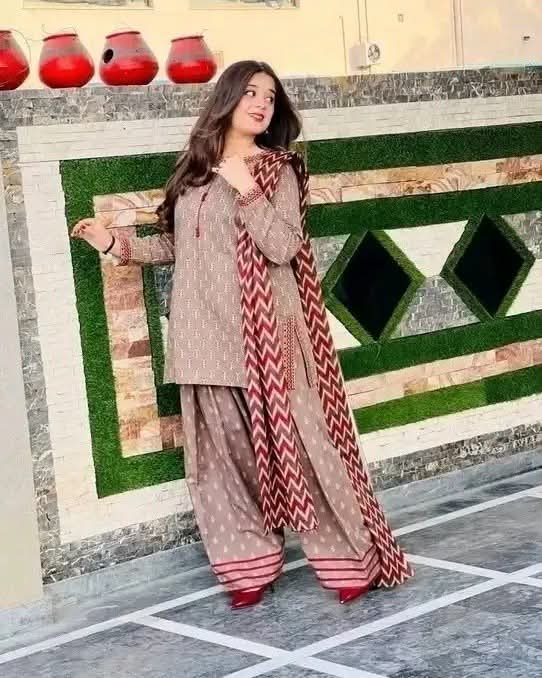 Farshi Three Piece Set - Image 10