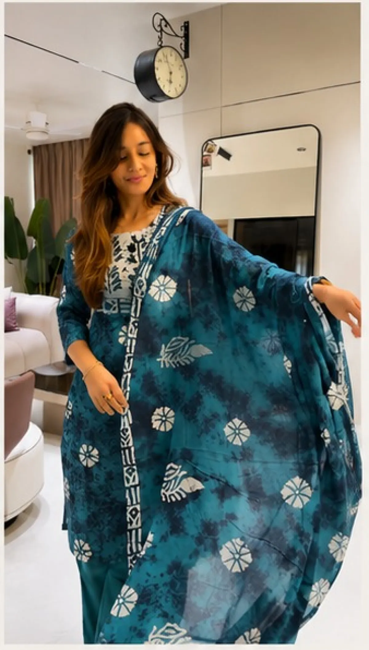 বাটিক প্রিন্ট কটন থ্রি-পিস সেট - Image 1