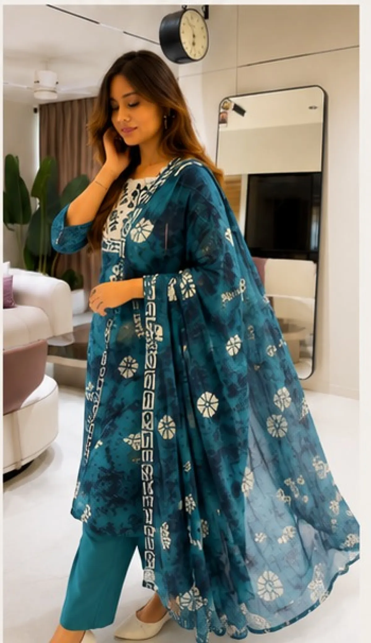 বাটিক প্রিন্ট কটন থ্রি-পিস সেট - Image 2