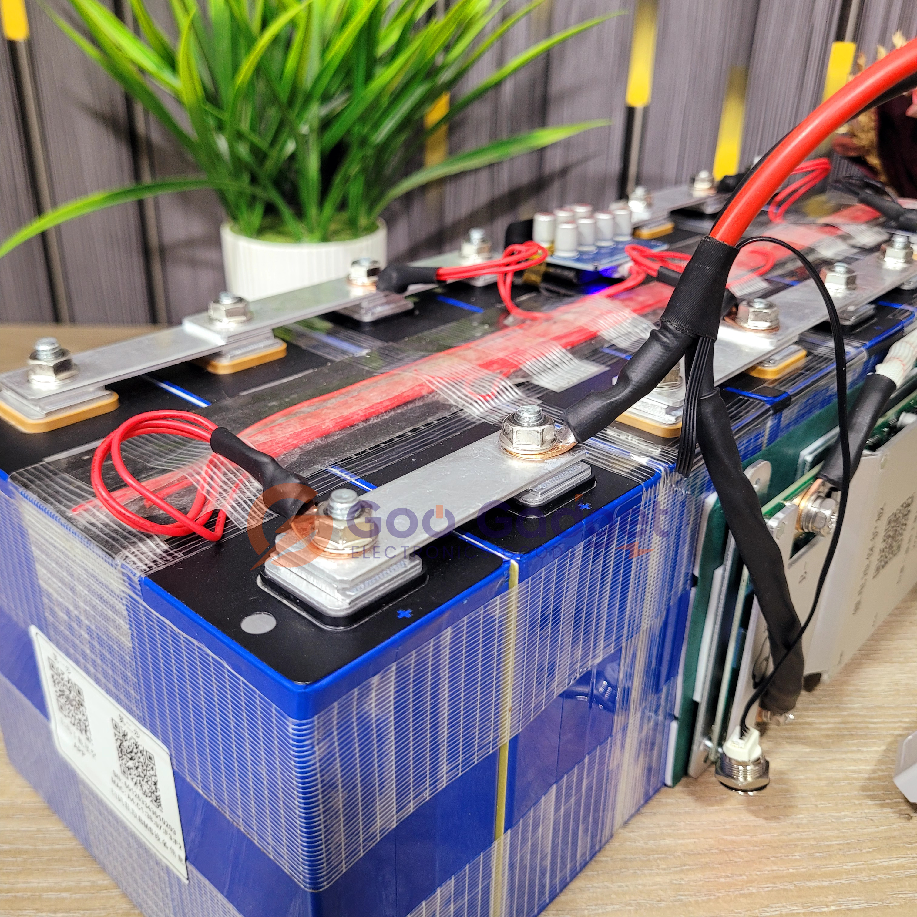 12V 228Ah LiFePO4 Prismatic Battery With JK 100A Smart BMS & 1A + 6A Active Balancer_img_7