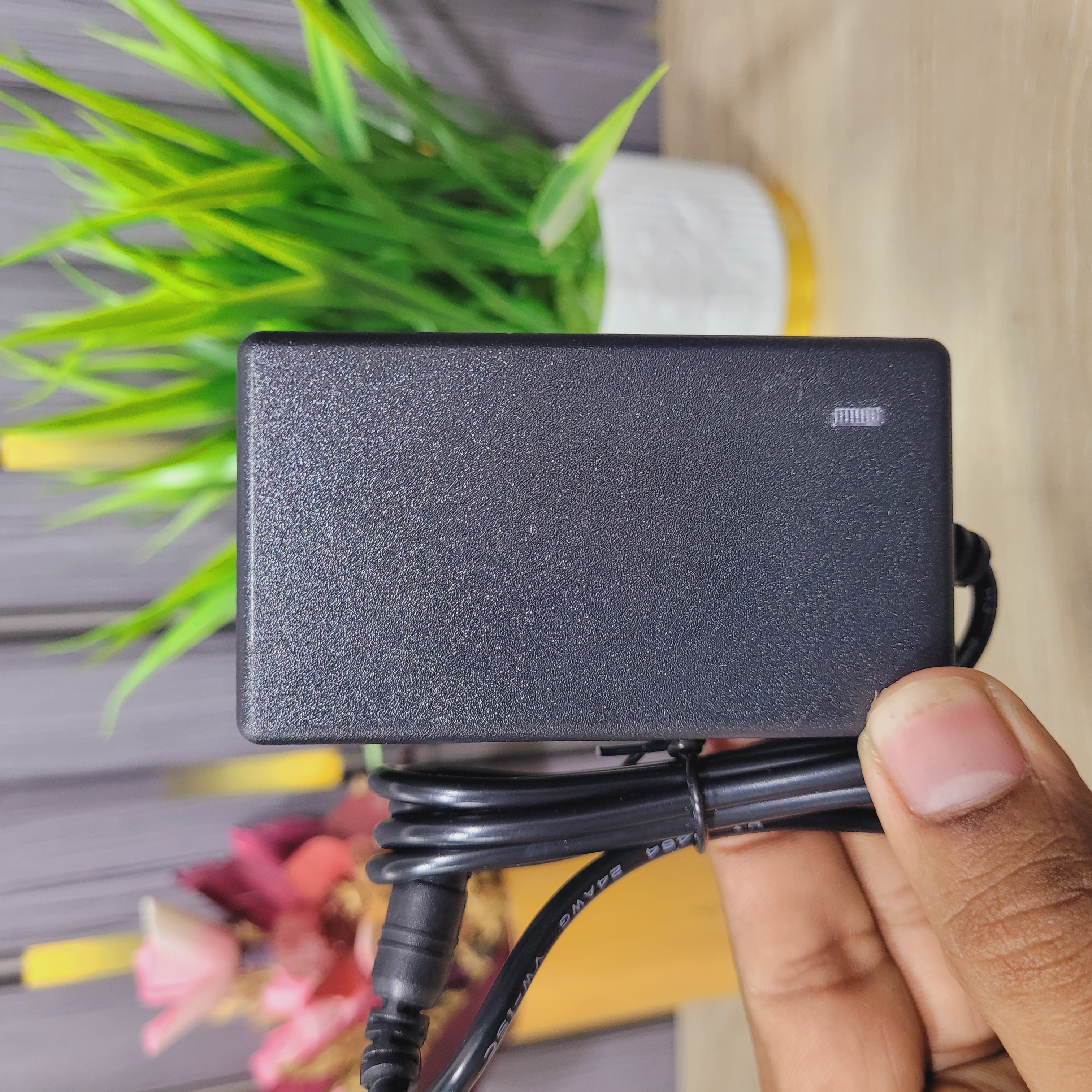 12.6V 3A Li-ion Battery Charger 12V Lithium Battery Pack_img_1