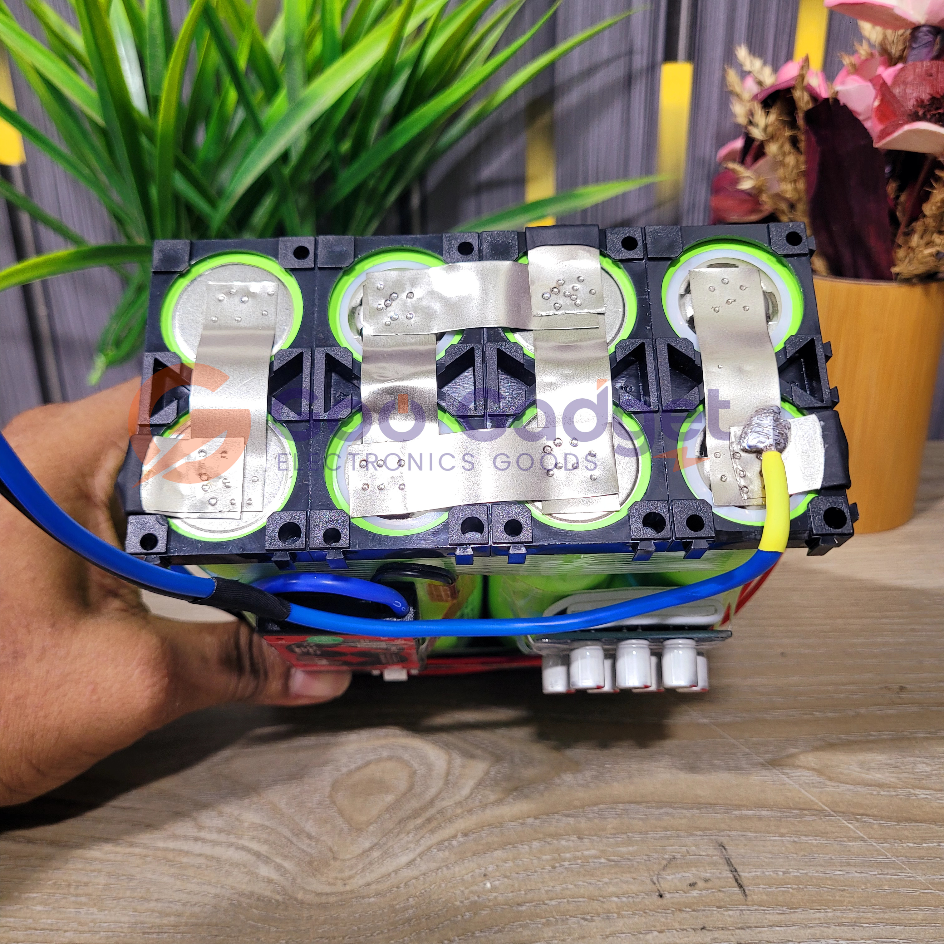 12V 30Ah LiFePO4 Rechargeable Battery Pack with JK 4S 20A BMS & 4S 6A Active Balancer_img_1