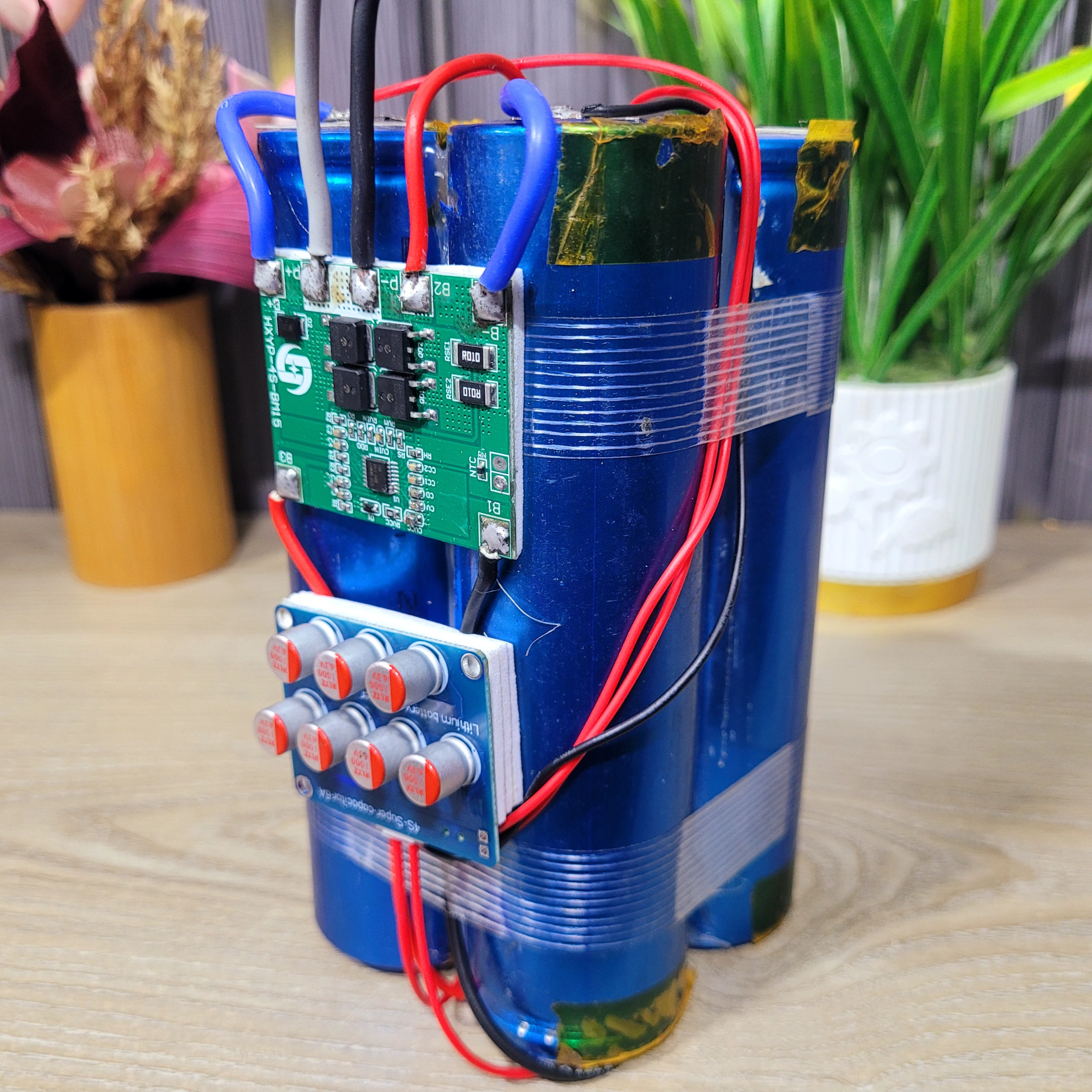12V 17Ah Used LiFePO4 Battery Pack Real Capacity 10Ah with 20A BMS and 6A Active Balancer