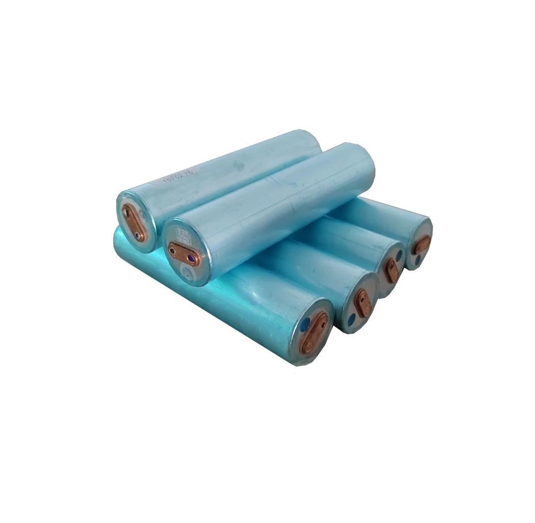 3.2V 15Ah Gotion 33140 Cylindrical LiFePO4 Rechargeable Battery Cell_img_1