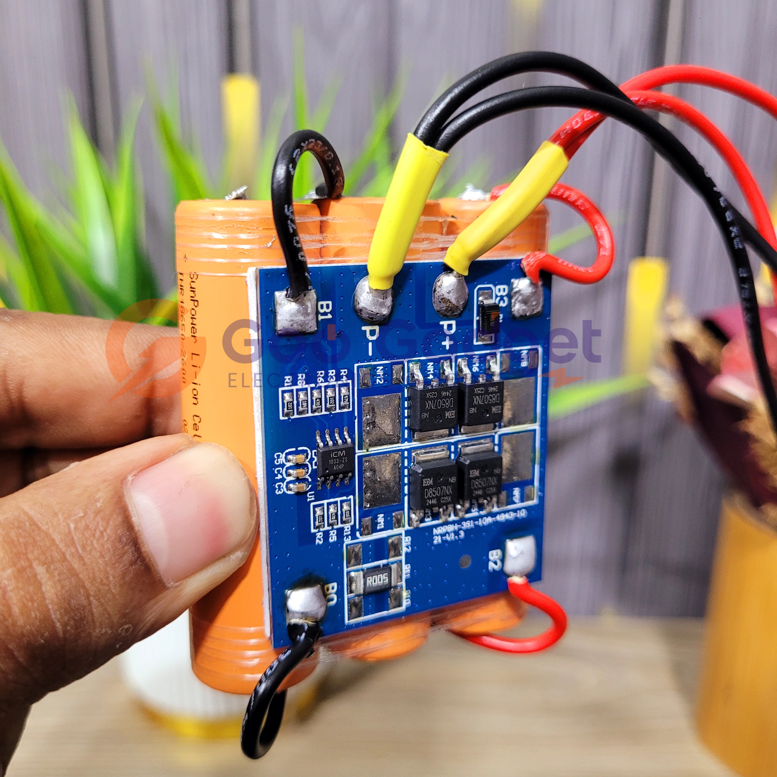 12V 2.6Ah Lithium-Ion Battery Pack for Rechargeable Fan_img_1