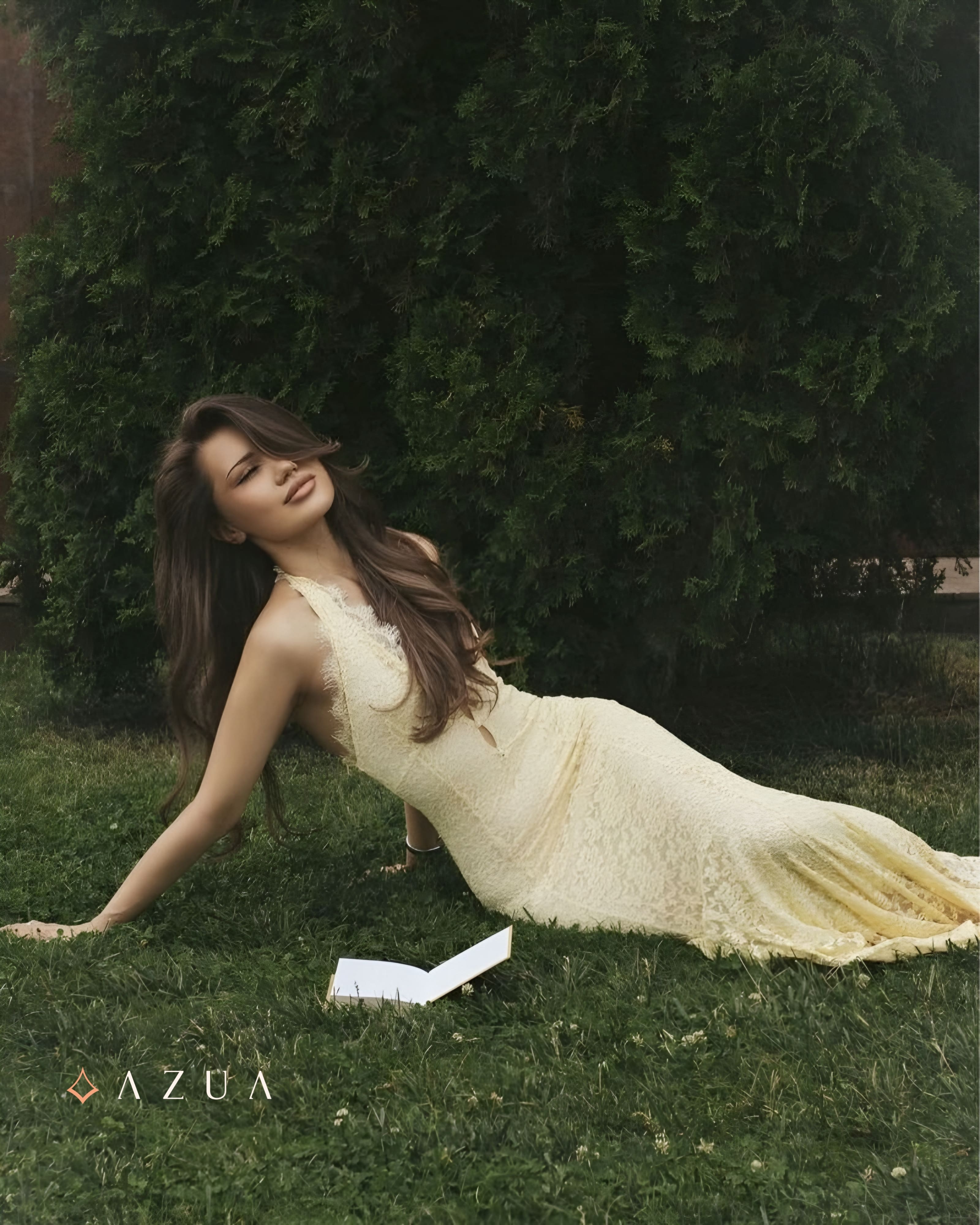 Lace Halter Cutout Maxi Dress_img_2