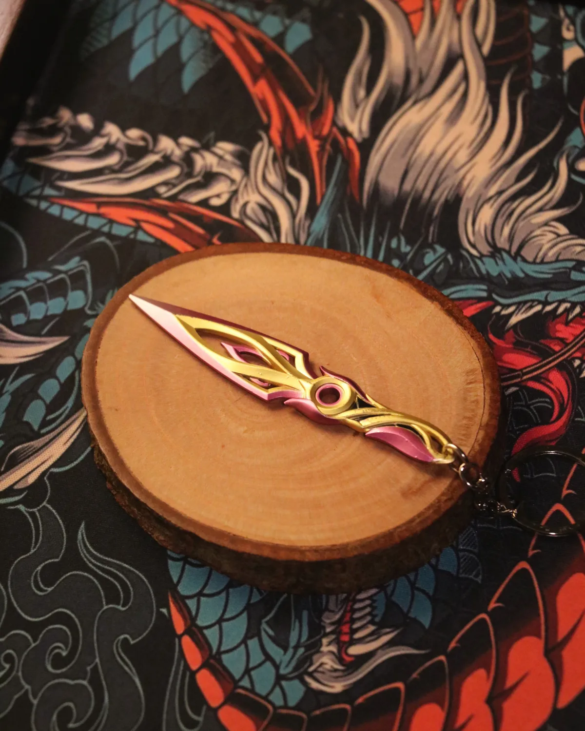 𝗠𝗘𝗧𝗔𝗟 Mystbloom Pink Kunai Keychain - Image 1