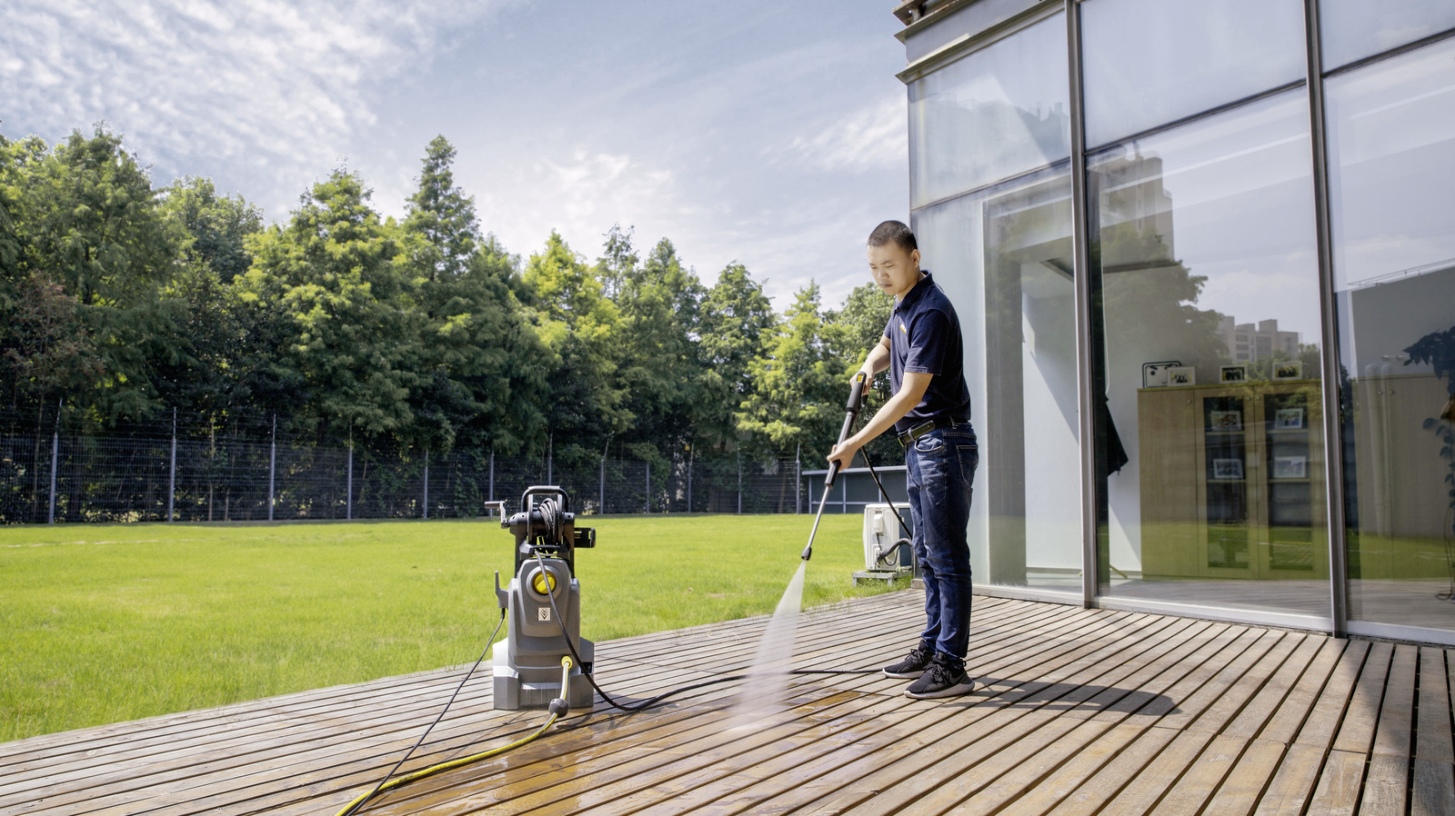 KARCHER HD 4/10x Classic High Pressure Washer | 1800W Power | 145 Bar | Integrated Hose Reel | Dirt Blaster | Car Washer | Stock: 15209760_img_9