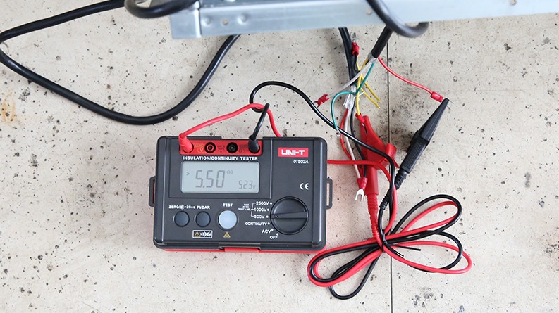 UNI-T UT501A Insulation Resistance Tester | 100V/250V/500V/1000V Test Voltages | PI & DAR Measurement | Auto Discharge | 2000 Counts | Model: UT501A_img_5