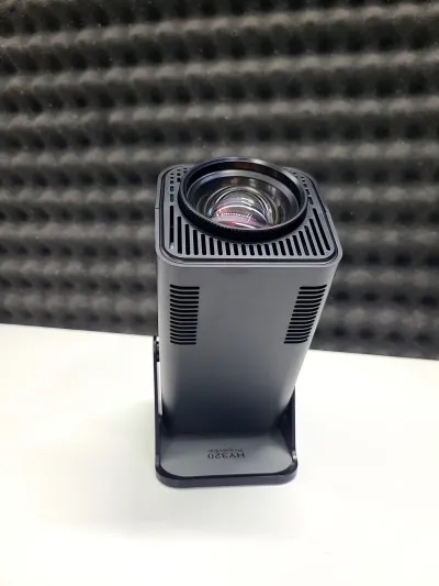 HY320 Smart Android Portable Projector_img_1