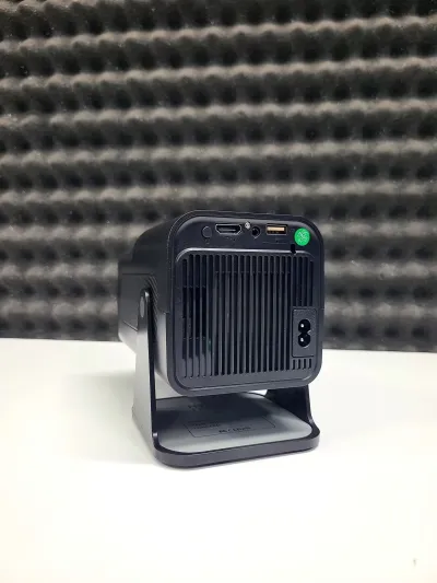 HY320 Smart Android Portable Projector_img_3