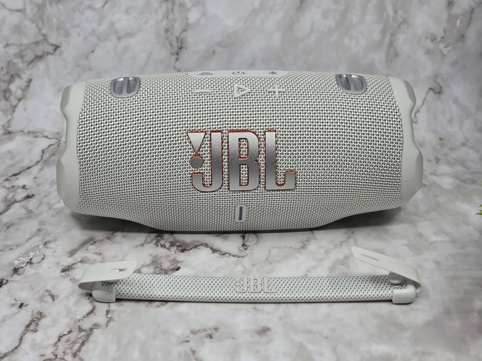 JBL Charge 6 Portable Waterproof Bluetooth Speaker