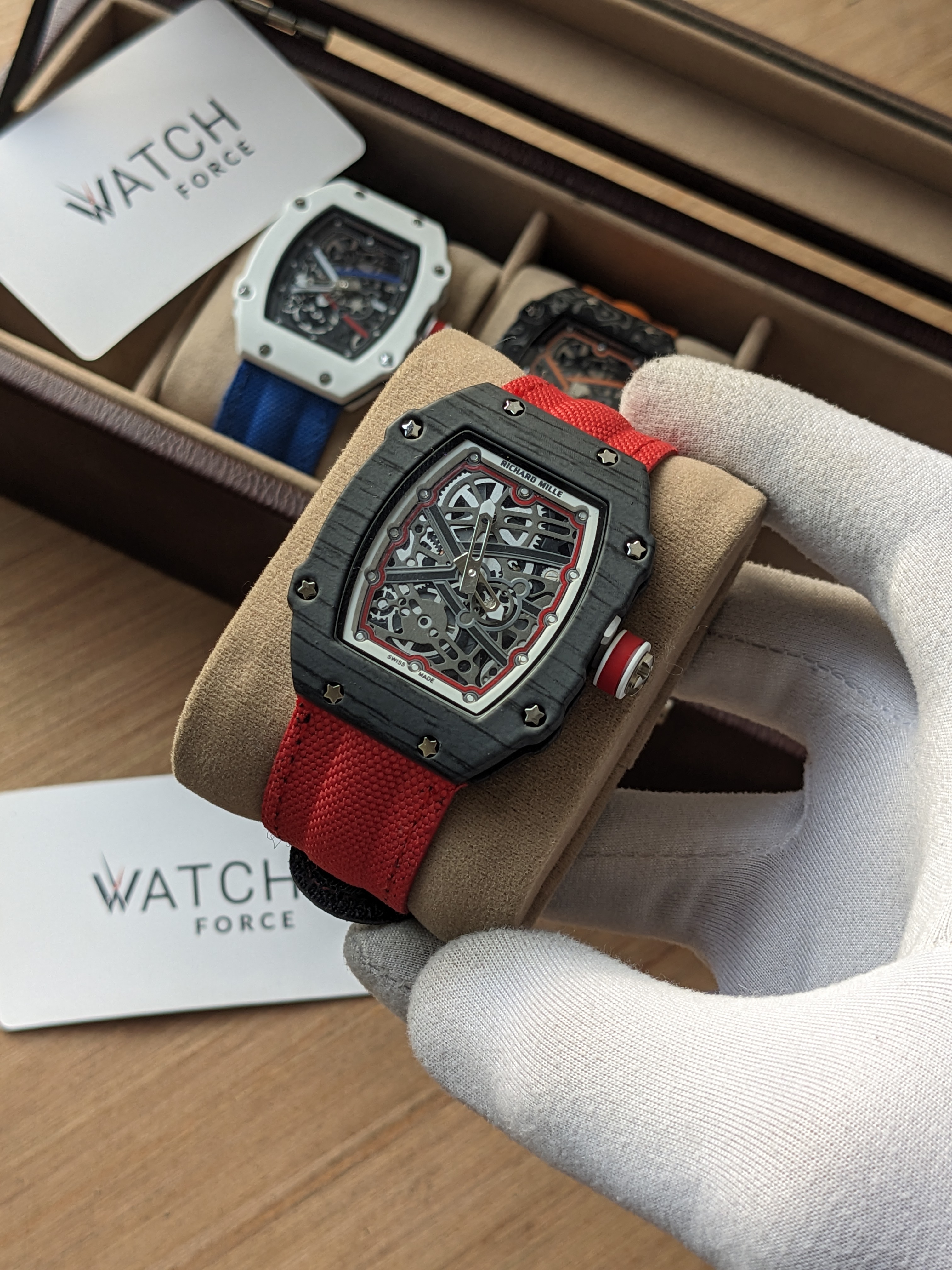 RM Red & Black Quartz Watch_img_1