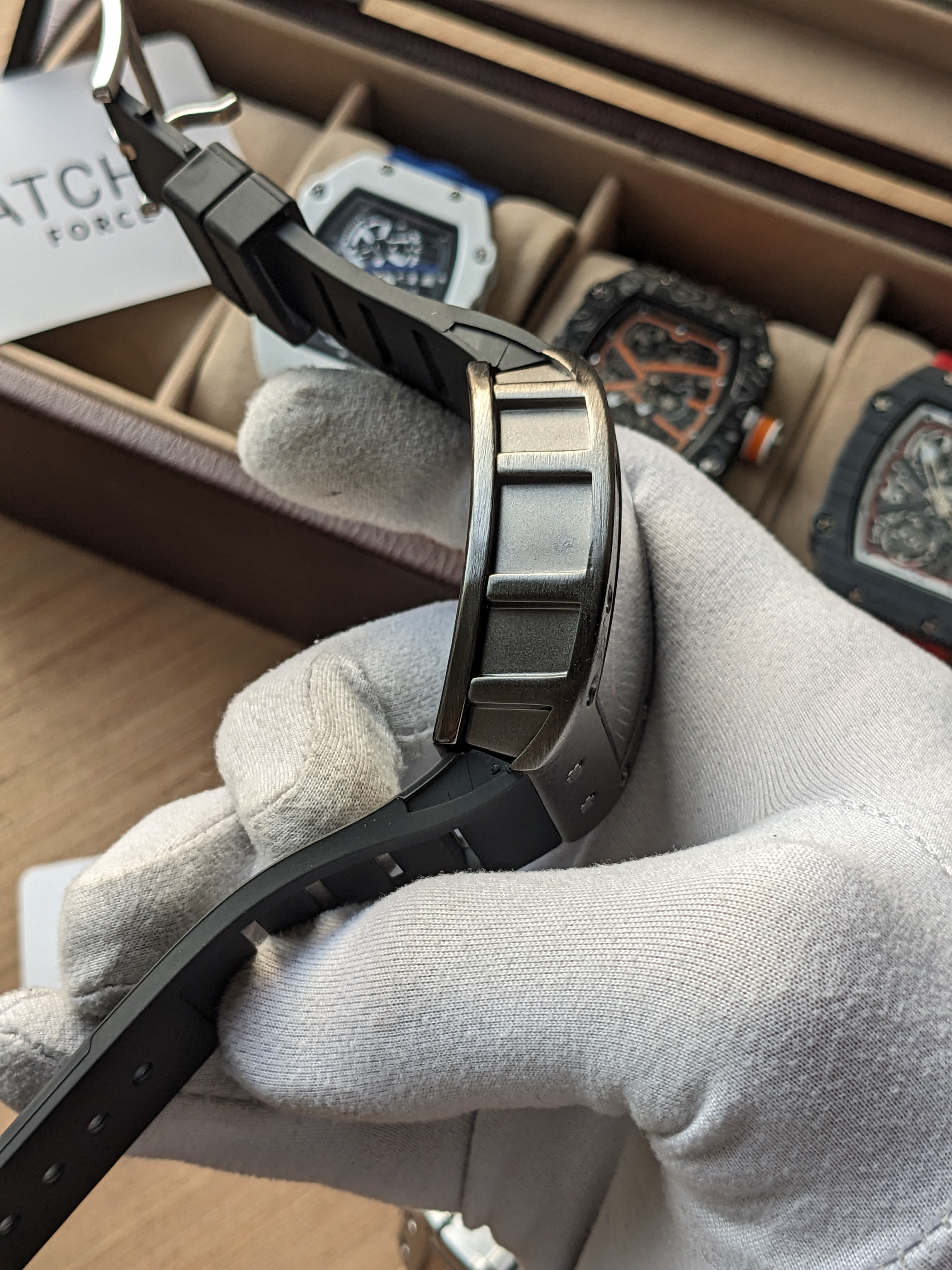 RM Black Dial Quartz Watch_img_2