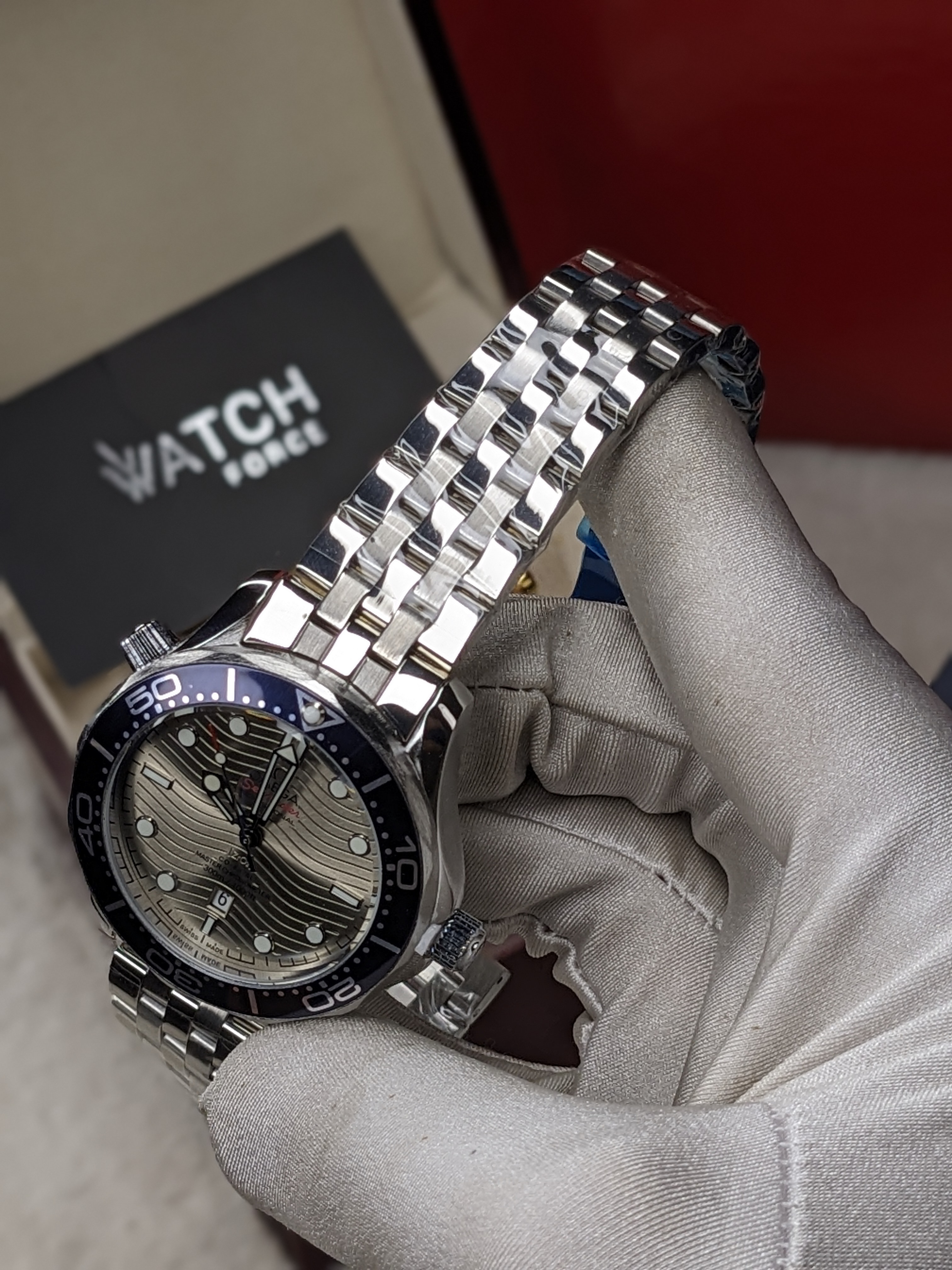 Omega Speed master Sweep movement Watch_img_4