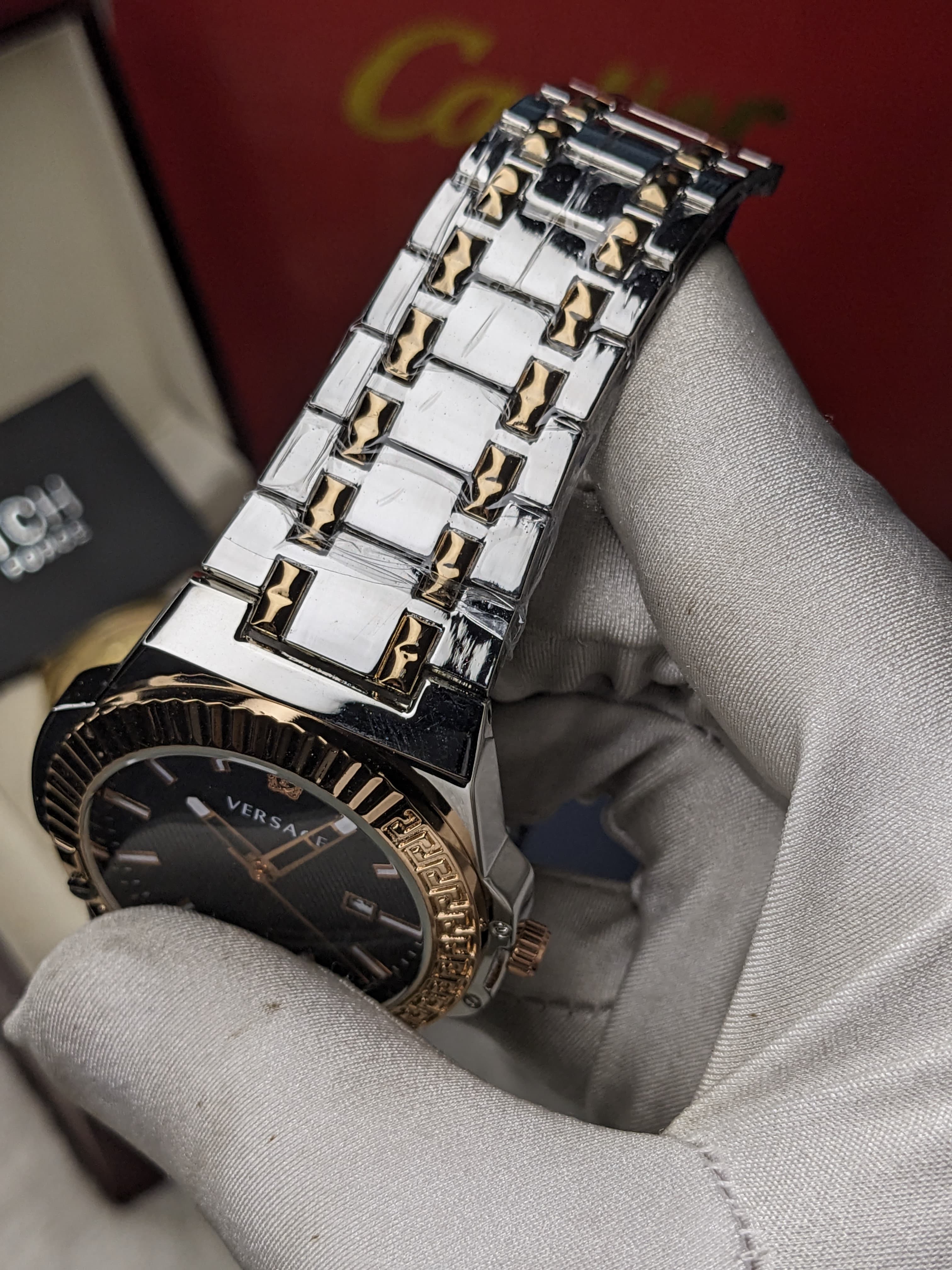Versace Quartz Watch Silver body Black dial_img_3