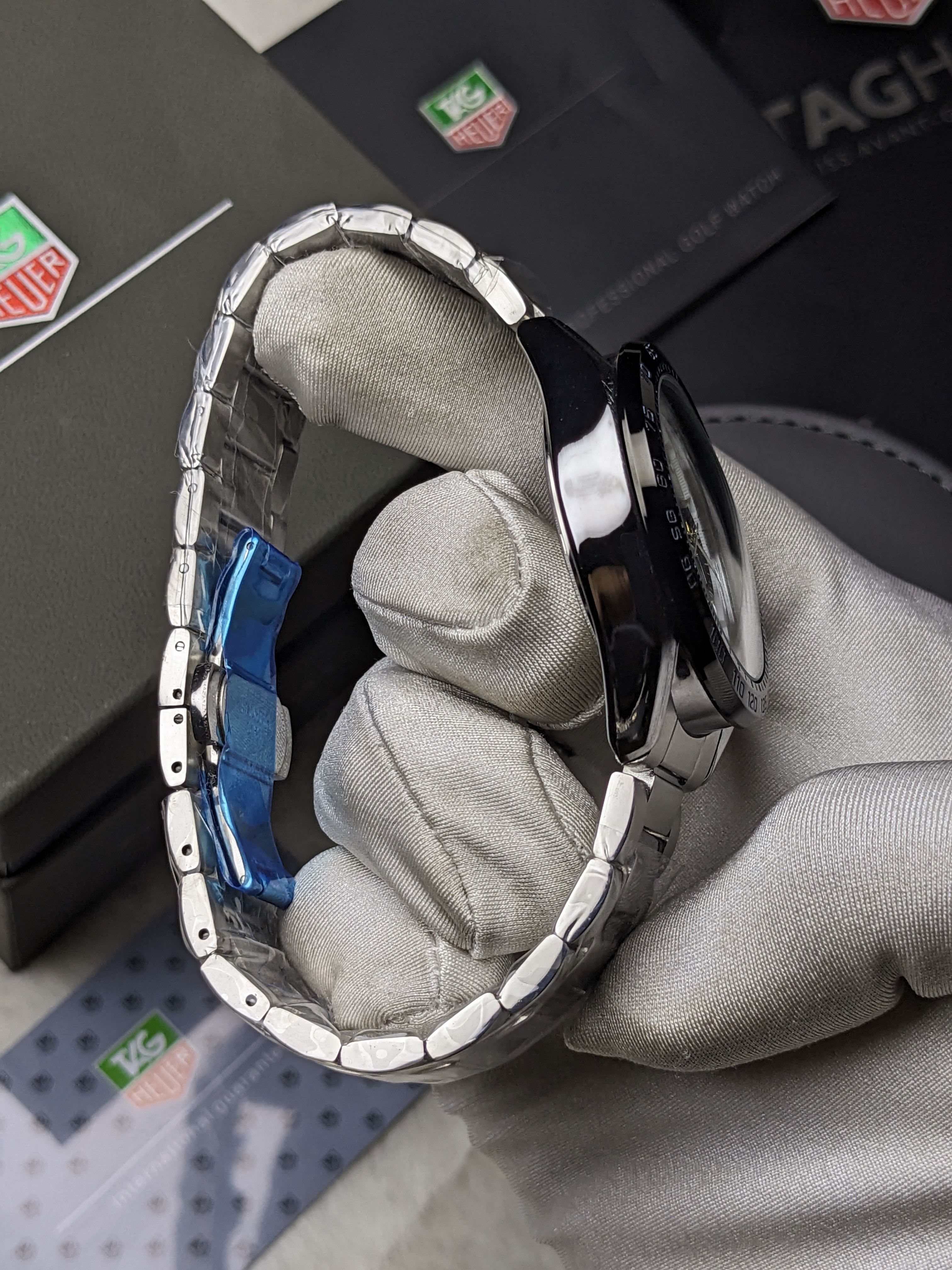 Tag Heuer Chronograph Watch Silver (with brandbox)_img_3