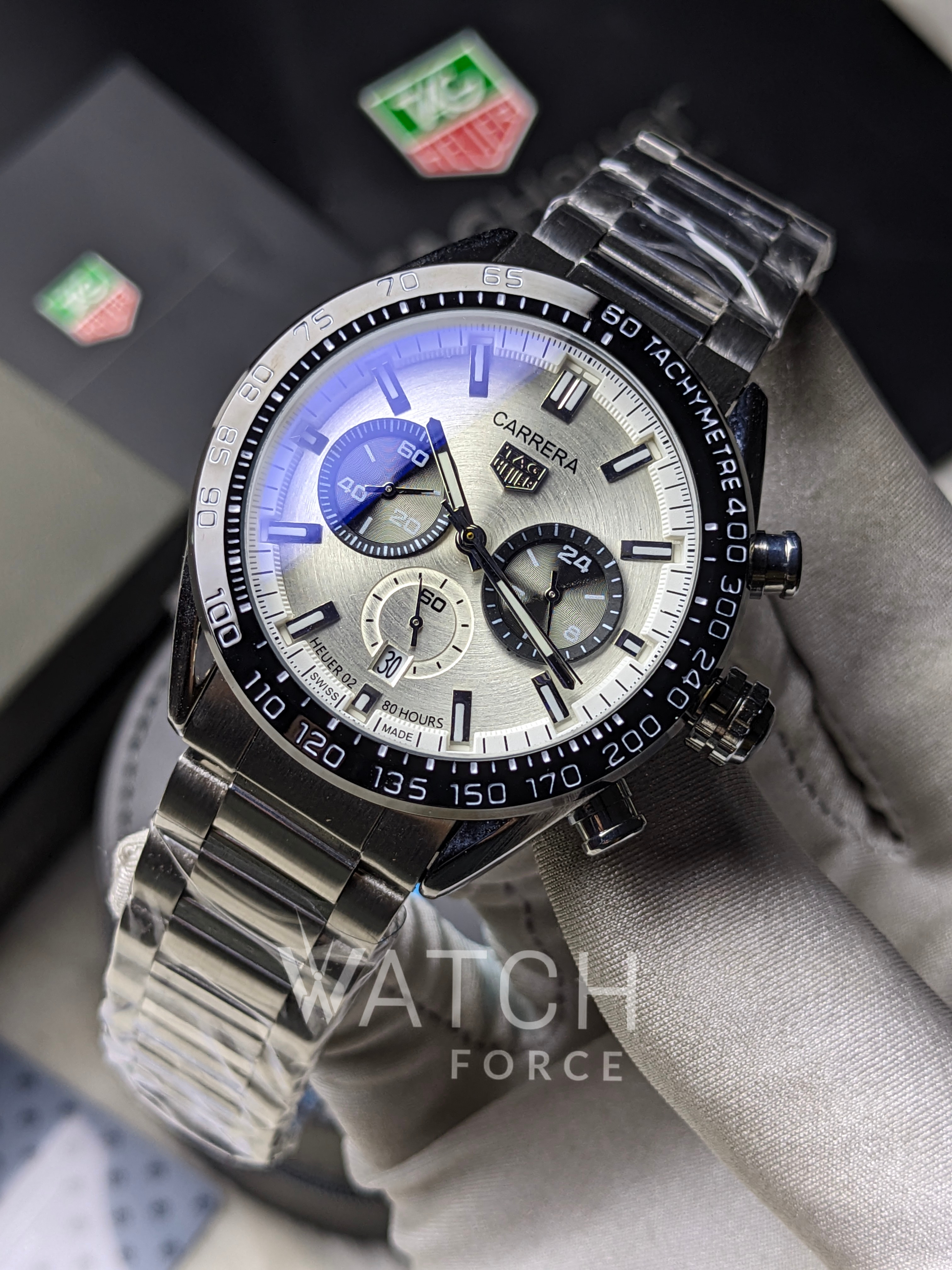 Tag Heuer Chronograph Watch Silver (with brandbox)