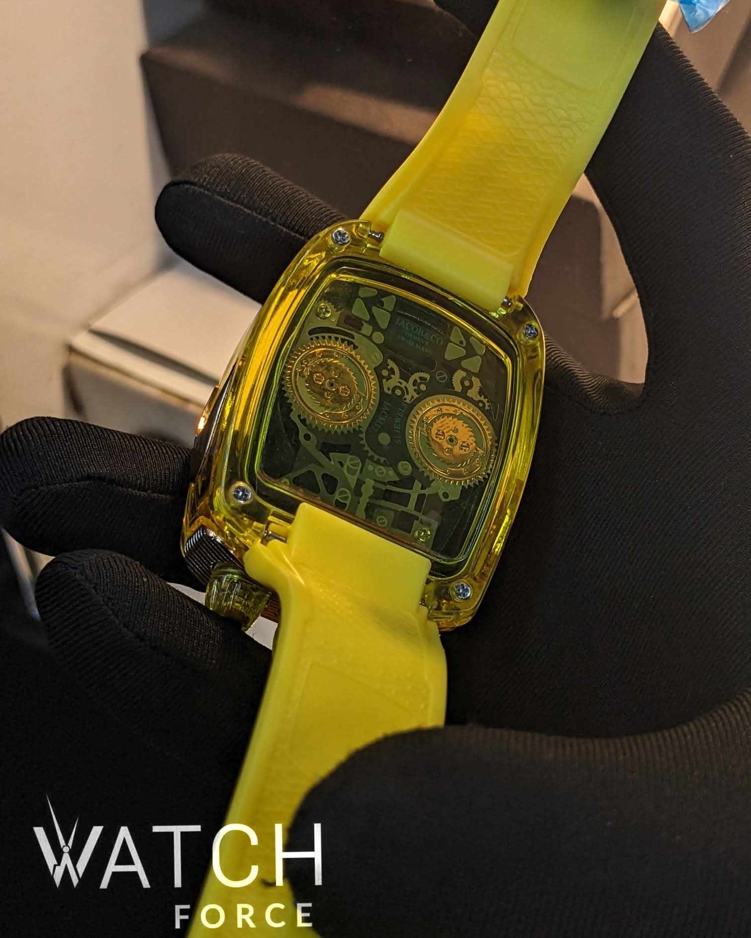 Jacob and Co Bugatti Chiron edition Yellow_img_2