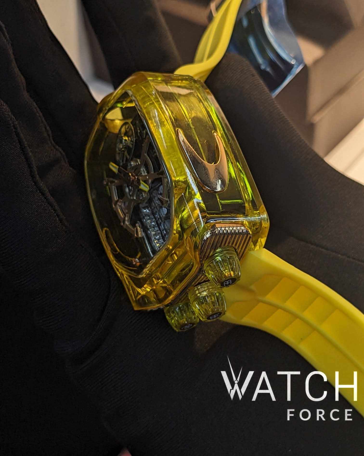 Jacob and Co Bugatti Chiron edition Yellow_img_3