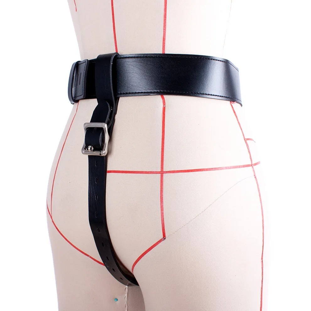 All-Weather Leather Female Training Chastity Belt with T-Shaped Wearable Chastity Pants Adjustable BDSM Couple Sex_img_6