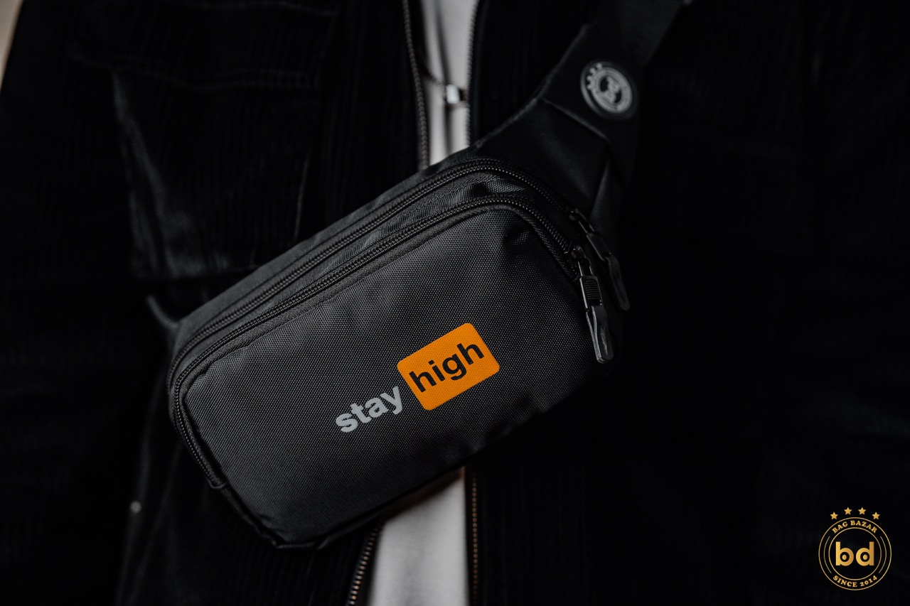 Stay High Fannypack– Bold Statement Design for Modern Thinkers_img_3