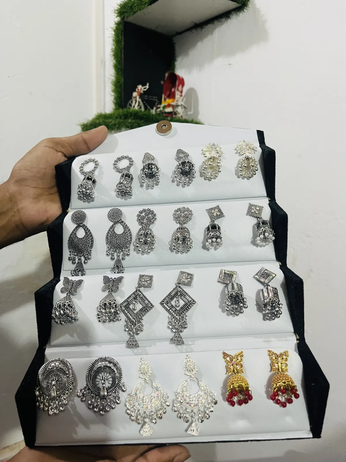 কানের দুলের সেট