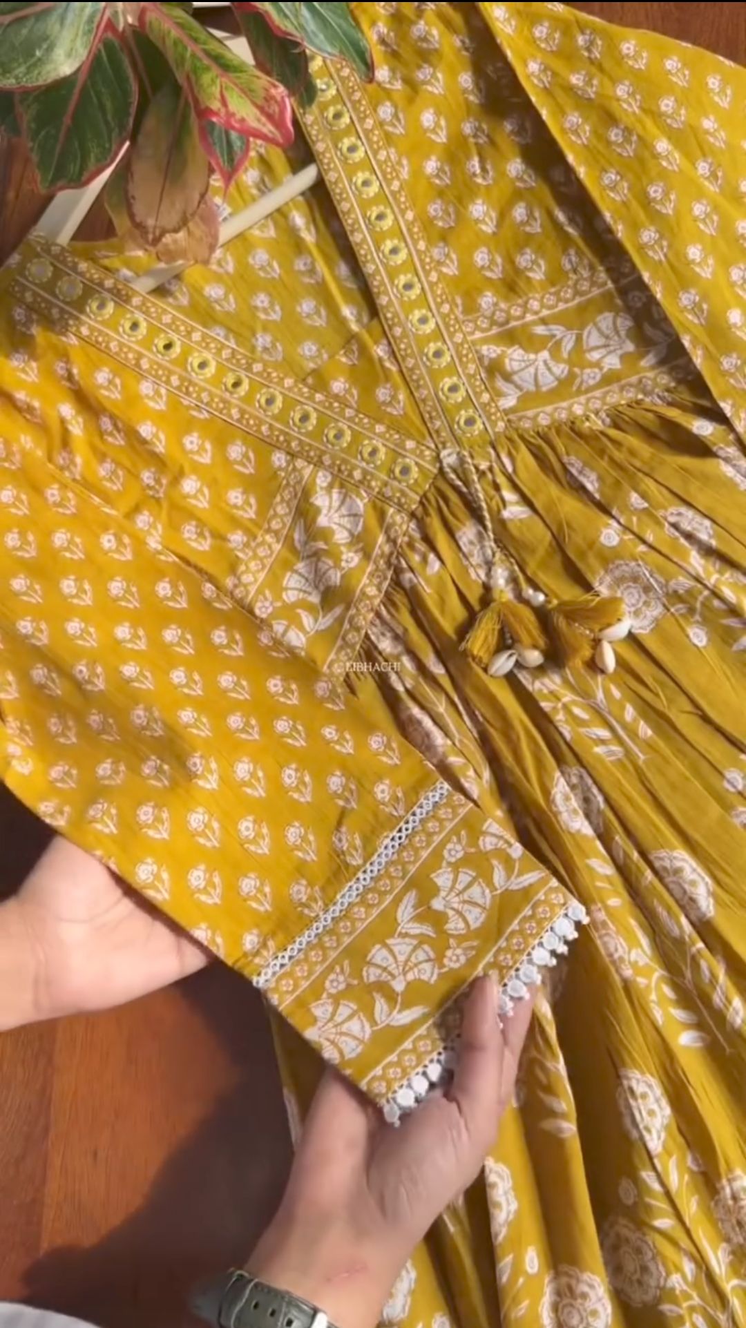আনারকলি গাউন সেট - Image 4
